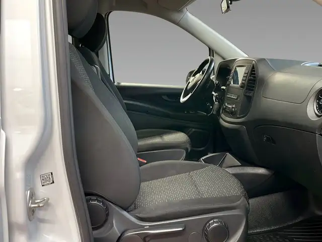 Mercedes-Benz Vito view 12
