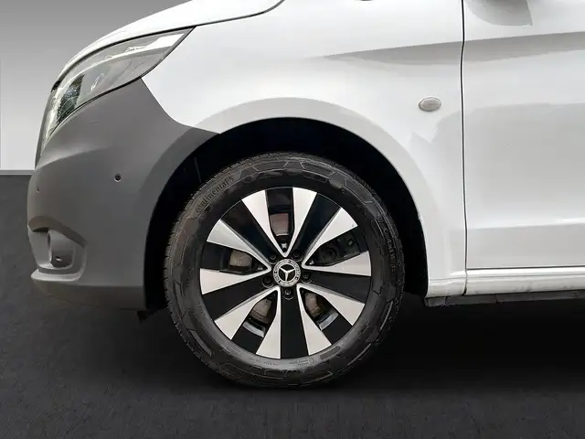 Mercedes-Benz Vito view 5