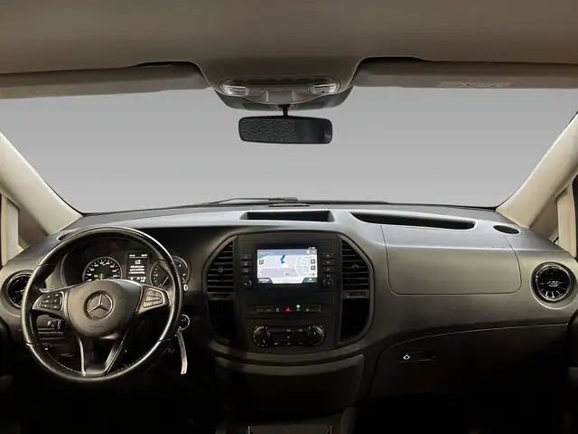 Mercedes-Benz Vito view 11