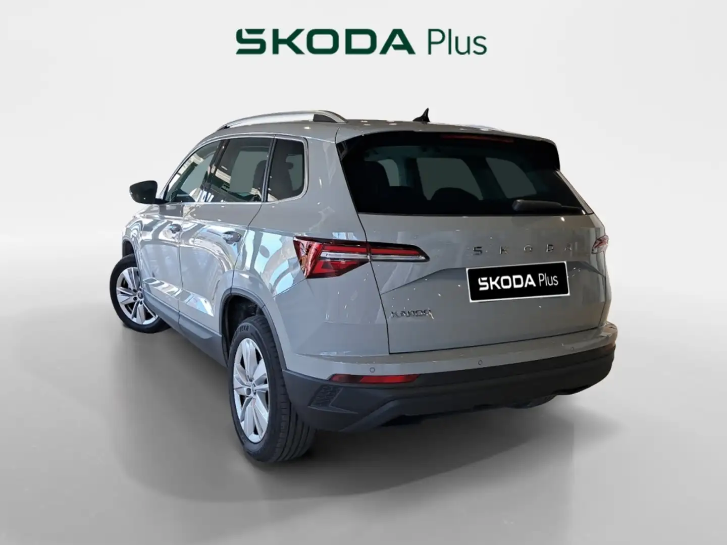 Skoda Karoq 1.0 TSI Selection 85KW Gris - 2