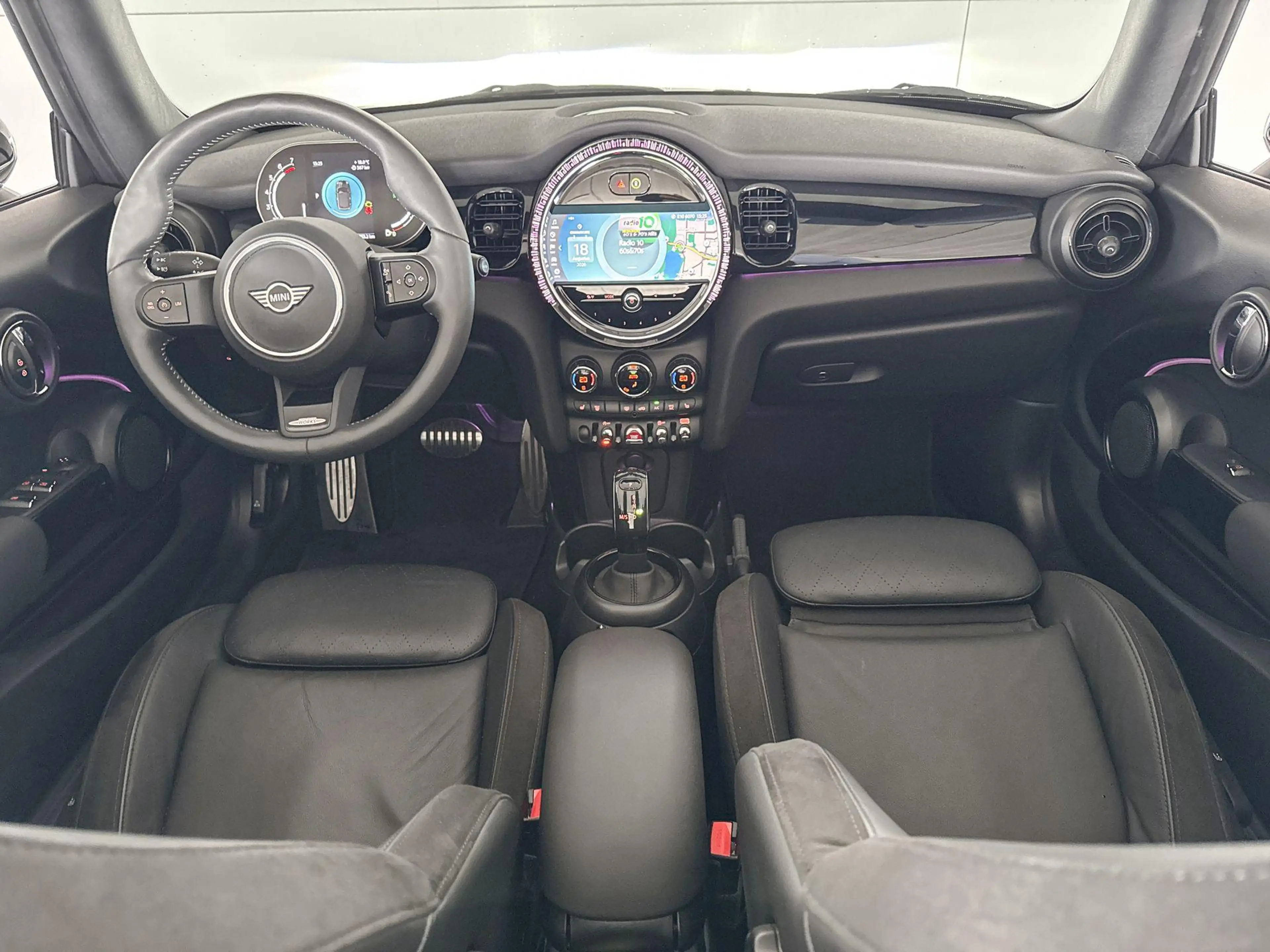 MINI Cooper Cabrio — photo 10