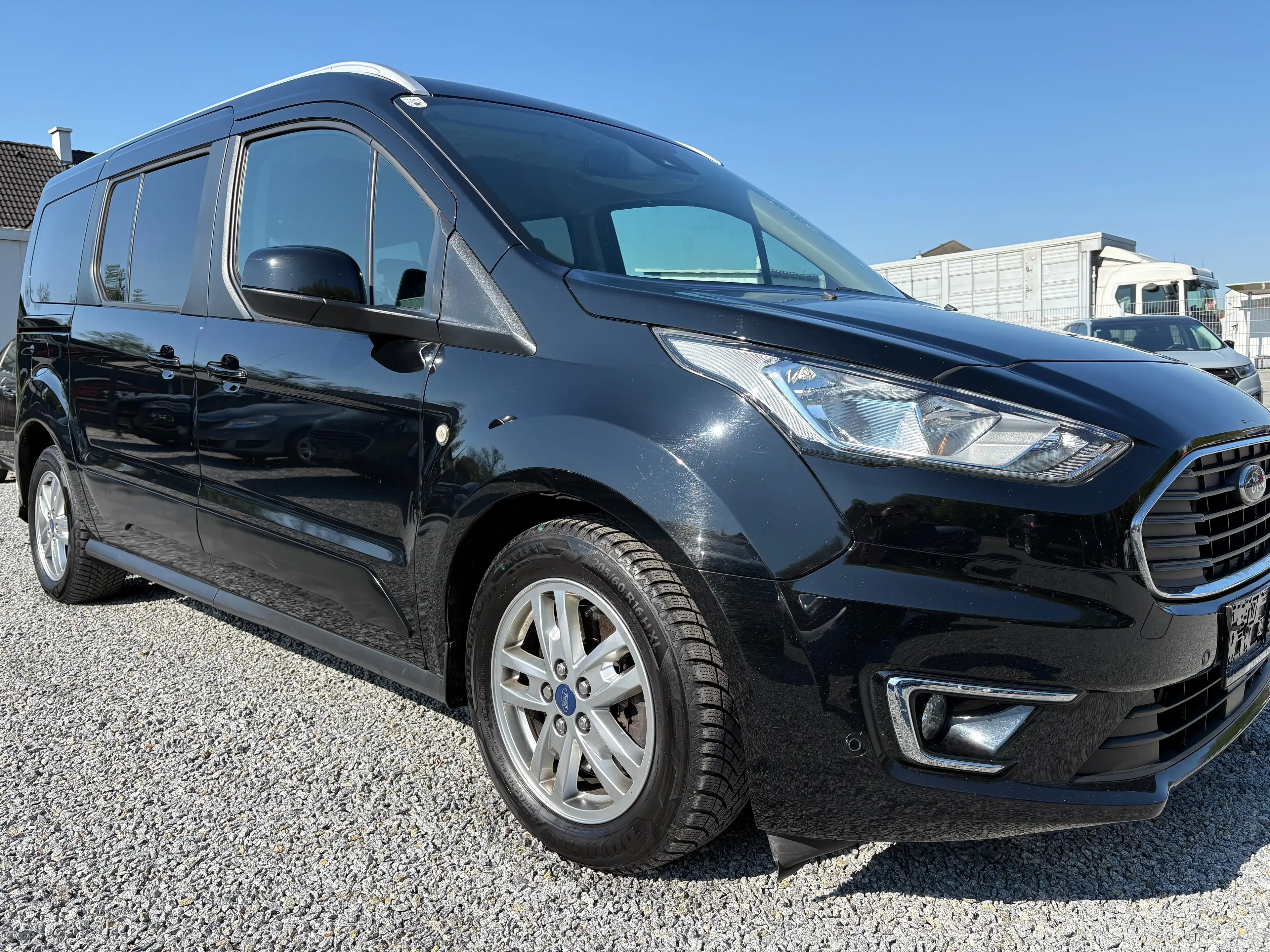 Ford Grand Tourneo Grand Tourneo 1.5TDCI*TITANIUM*AHK*RFK*TOP ZUSTAND — photo 11