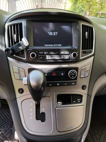 Hyundai H-1 H 1 Cargo Autm. HK