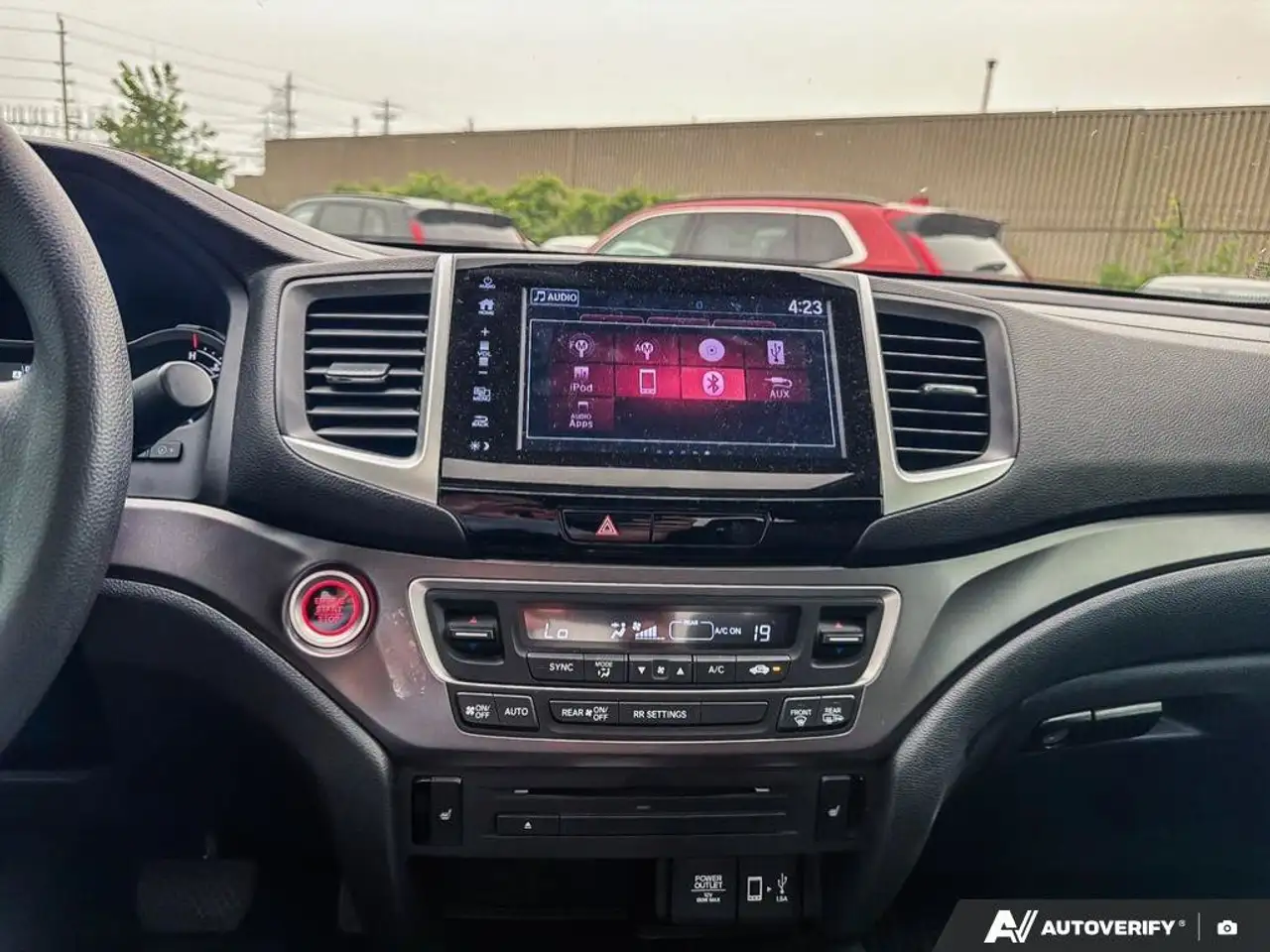 Honda Ridgeline photo Honda Ridgeline