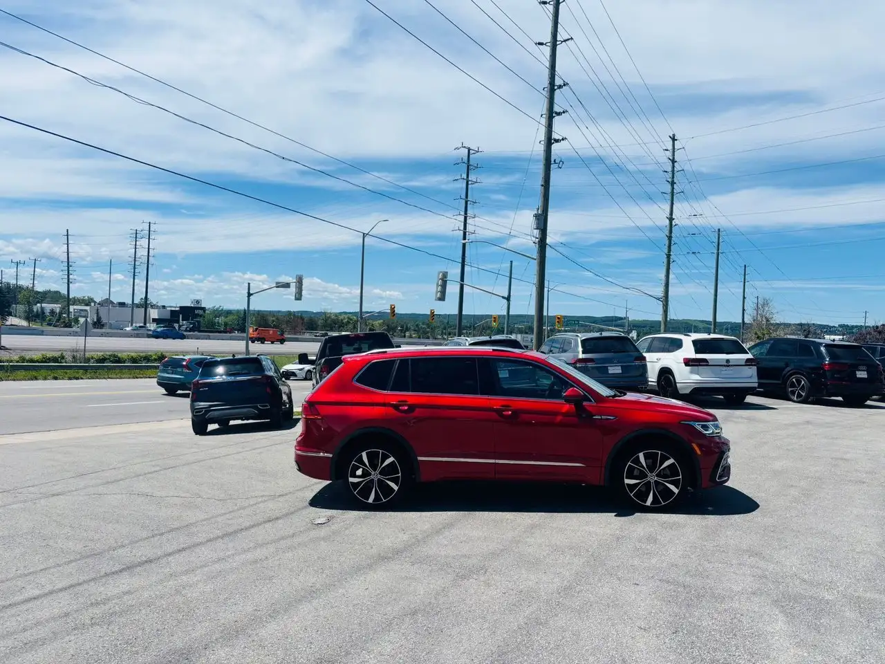 Volkswagen Tiguan снимка Volkswagen Tiguan