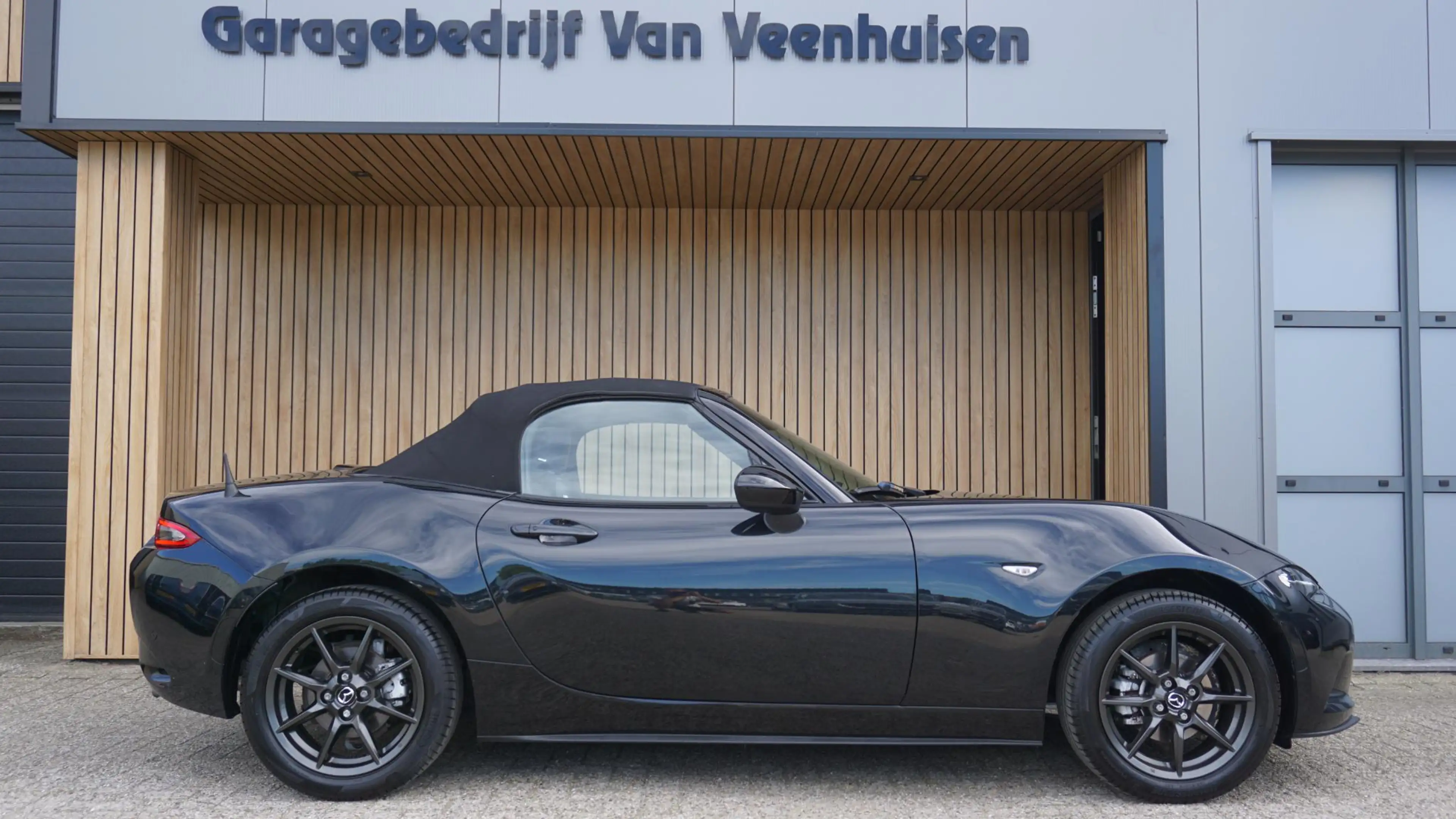 Mazda MX-5 1.5 SkyActiv-G 131pk GT-M Leder Bose Keyless LED 1 — photo 4