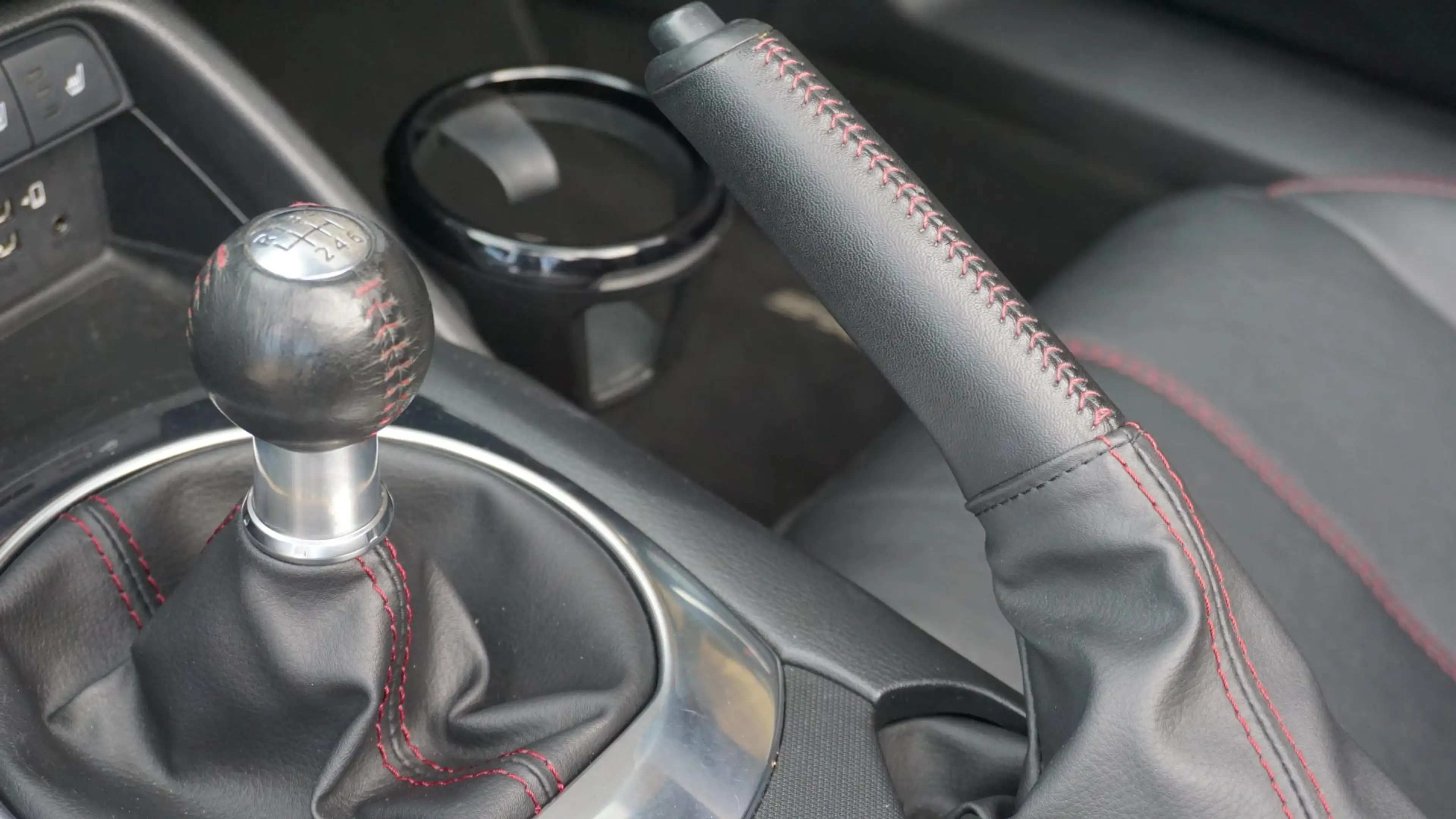 Mazda MX-5 1.5 SkyActiv-G 131pk GT-M Leder Bose Keyless LED 1 — photo 31