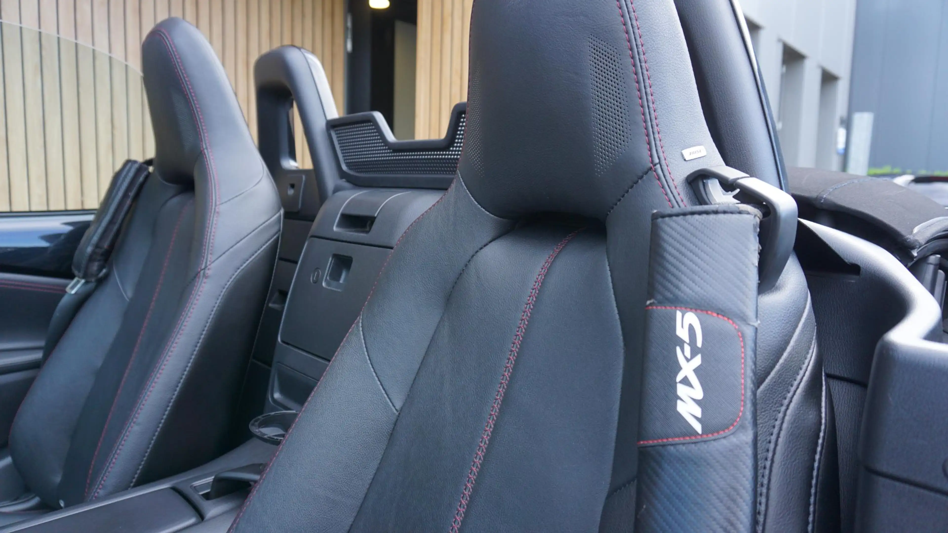 Mazda MX-5 1.5 SkyActiv-G 131pk GT-M Leder Bose Keyless LED 1 — photo 19