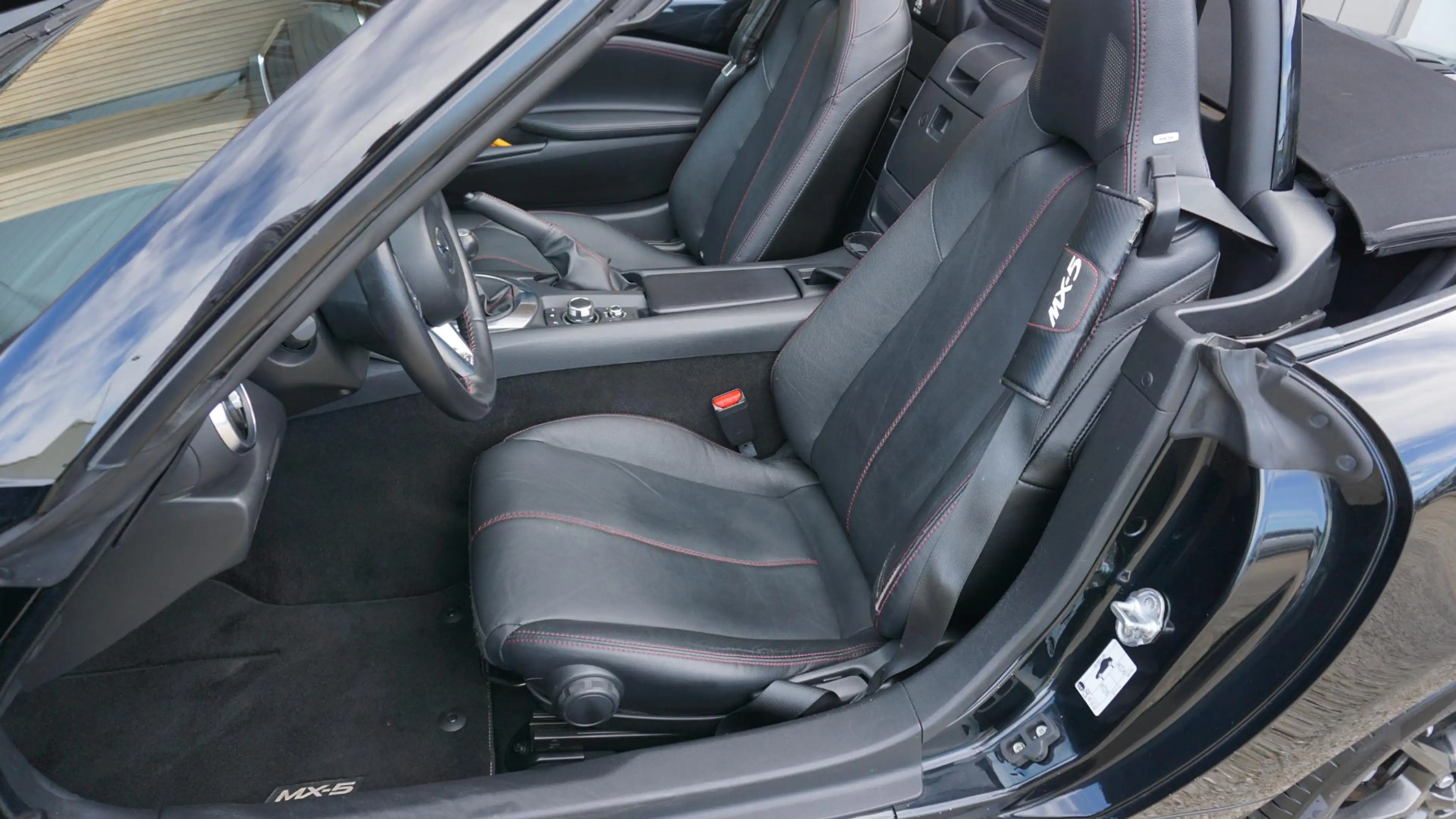 Mazda MX-5 1.5 SkyActiv-G 131pk GT-M Leder Bose Keyless LED 1 — photo 10