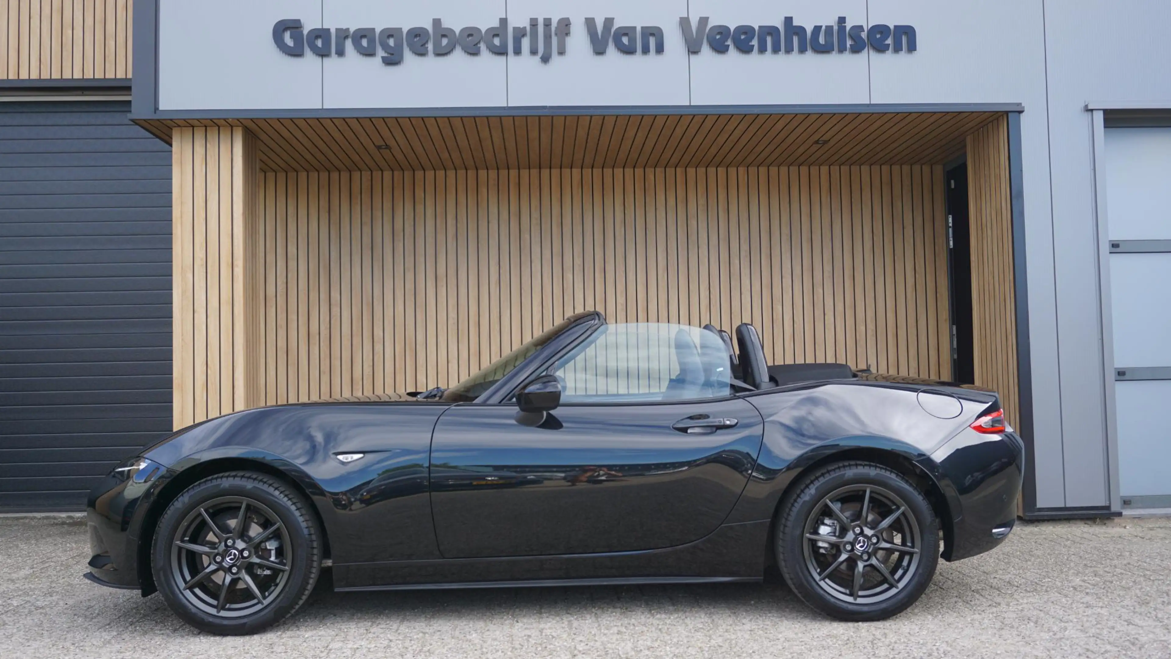 Mazda MX-5 1.5 SkyActiv-G 131pk GT-M Leder Bose Keyless LED 1 — photo 2