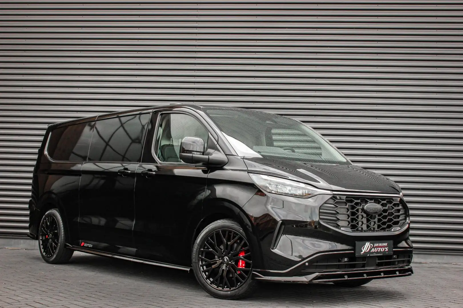 Ford Transit Custom 2.0 TDCI L2H1 Limited 170PK JB- EDITION MAXTON / D Zwart - 2