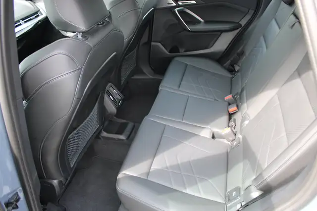 BMW X1 view 13