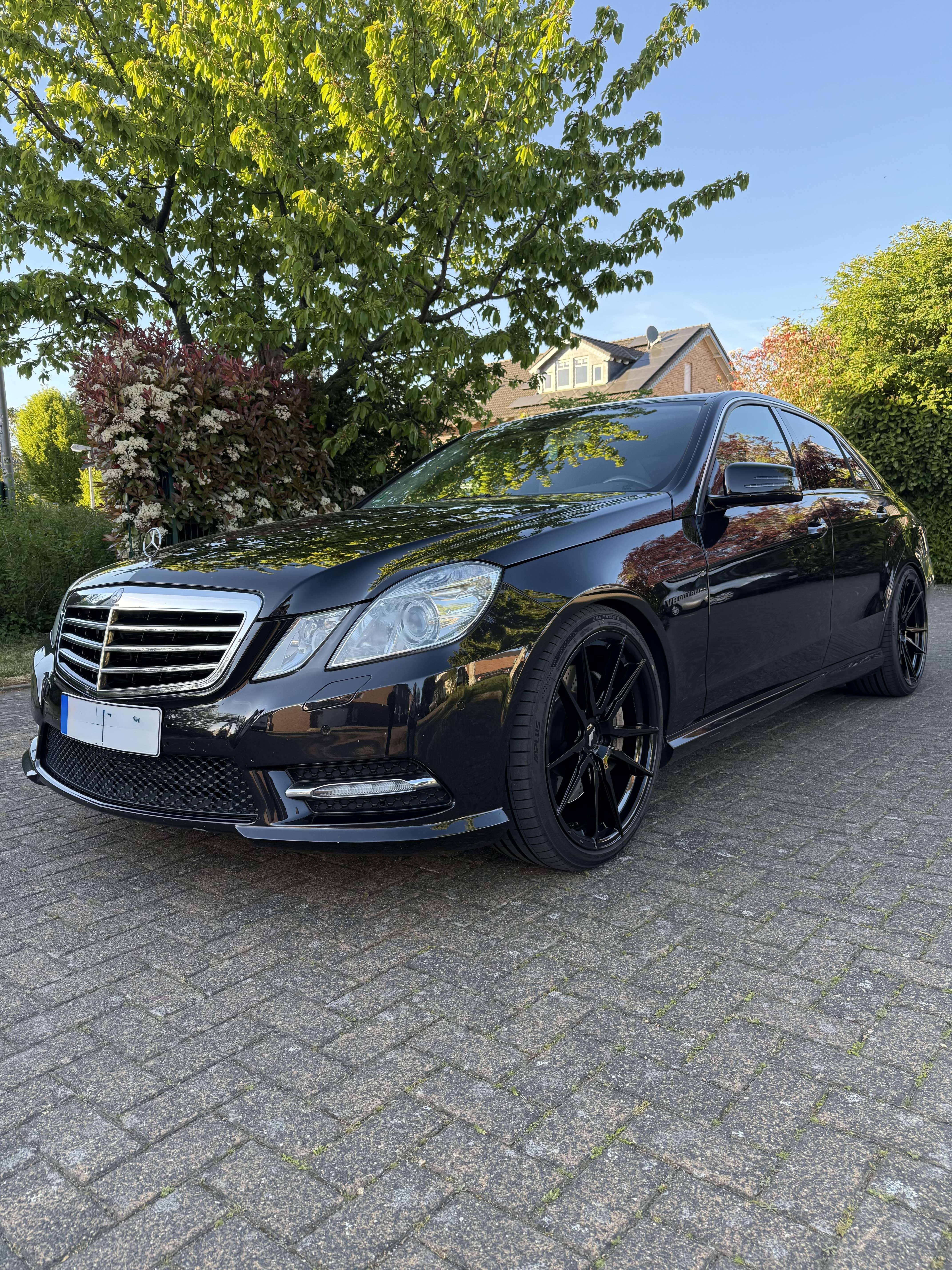 Second hand Mercedes Benz E-Class 500
