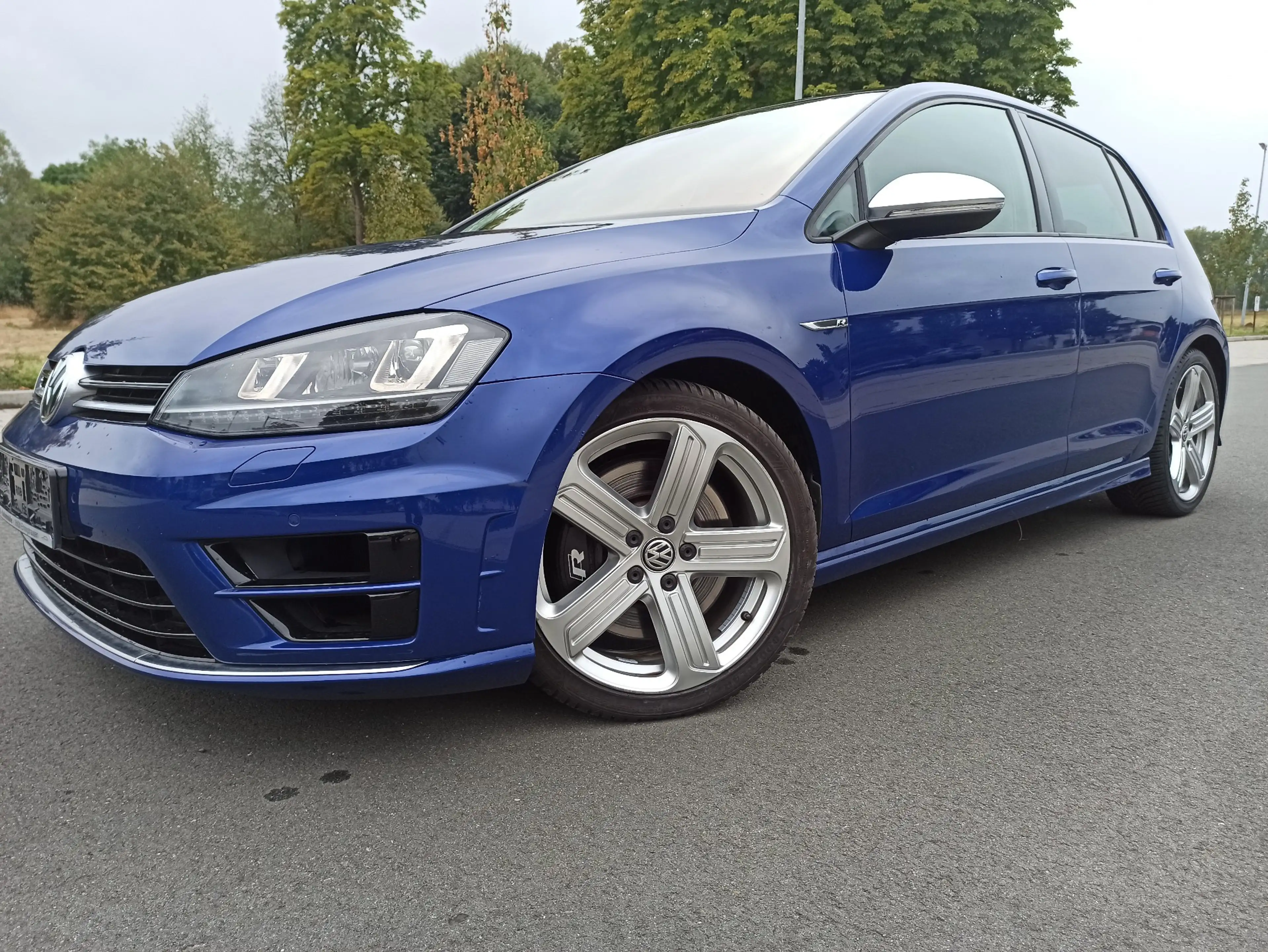 Volkswagen Golf R R BMT 4Motion Pano Dynaudio Kamera Navi APP Connec