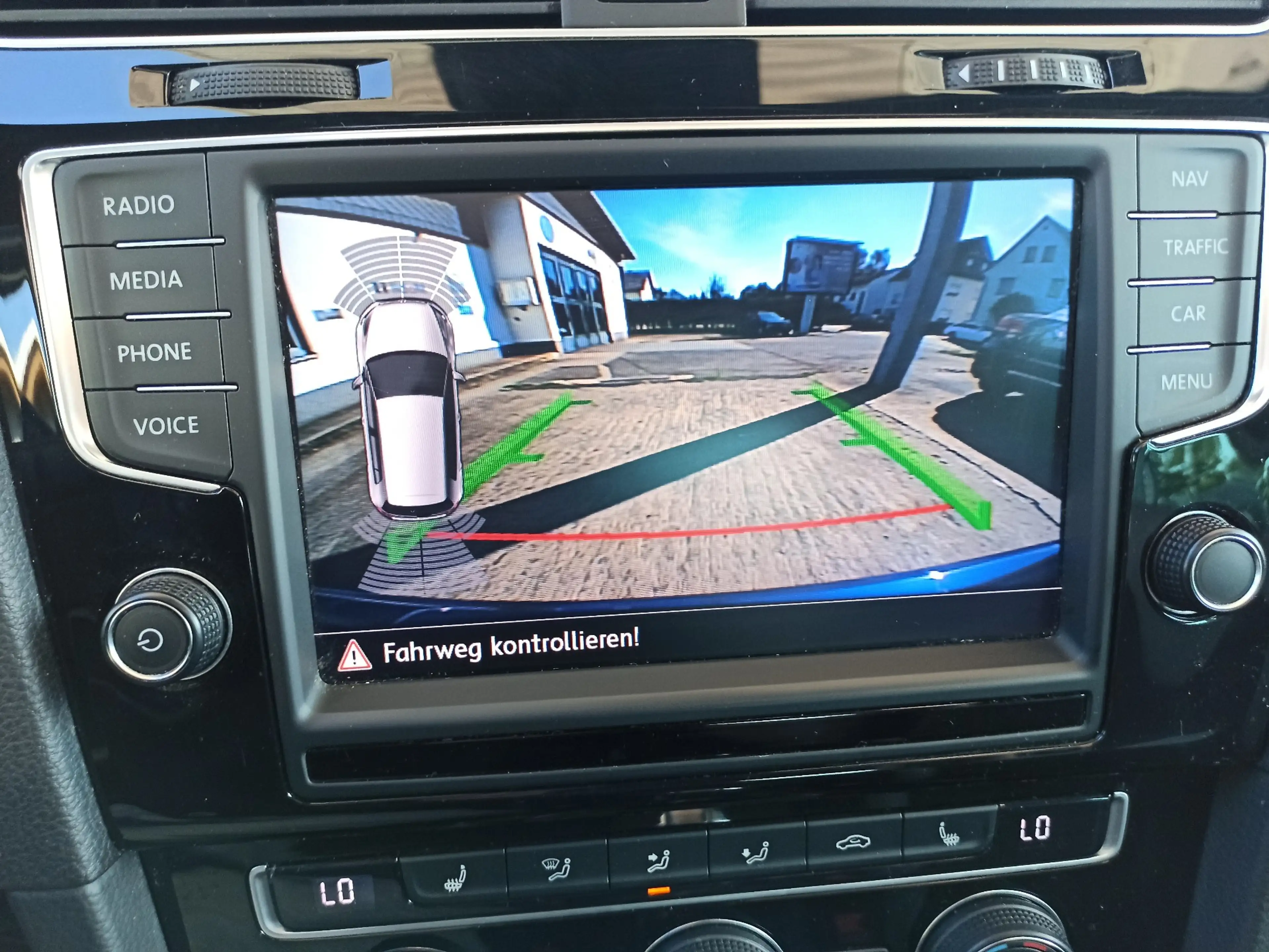 Volkswagen Golf R R BMT 4Motion Pano Dynaudio Kamera Navi APP Connec — photo 13