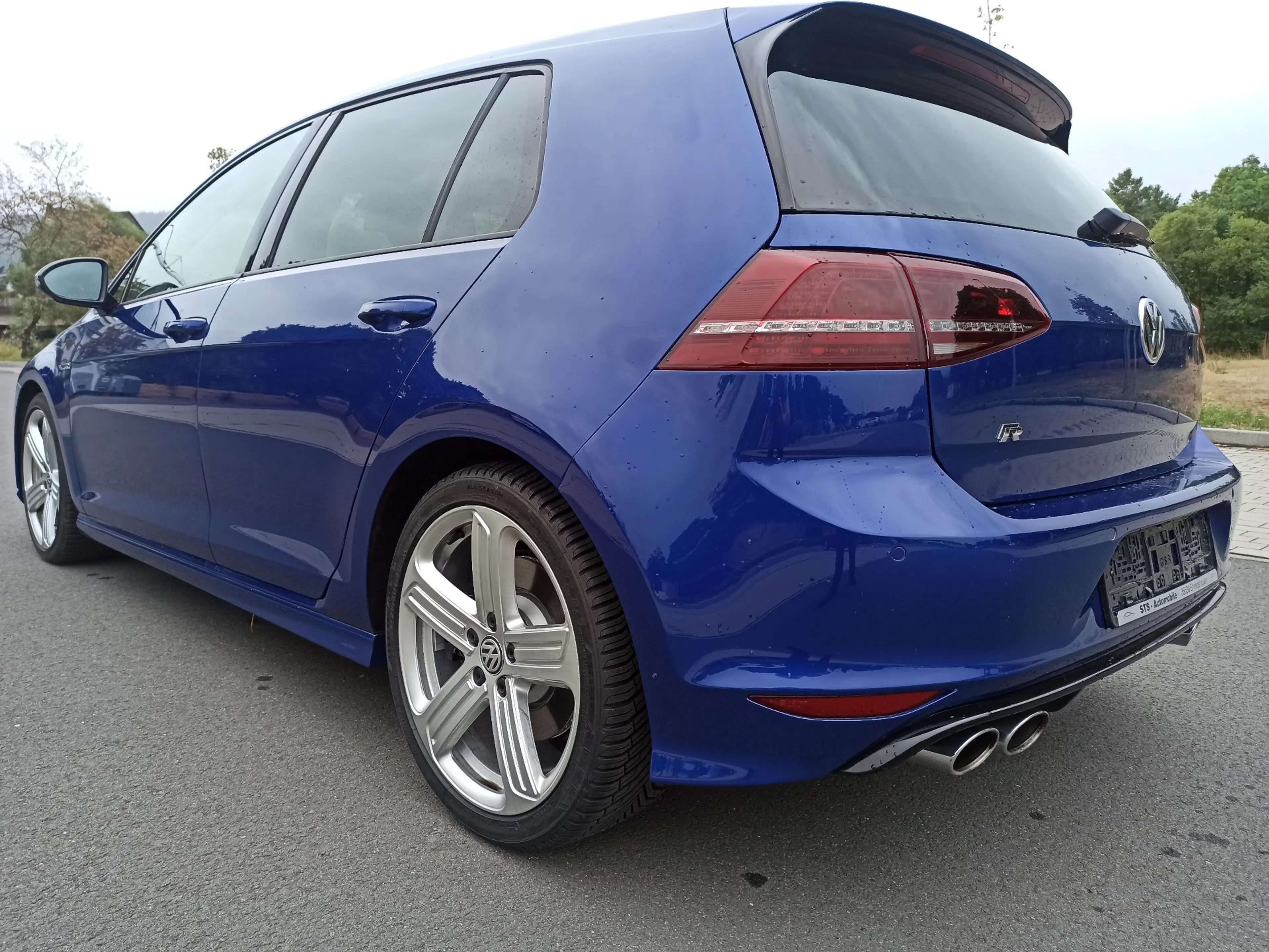 Volkswagen Golf R R BMT 4Motion Pano Dynaudio Kamera Navi APP Connec — photo 6