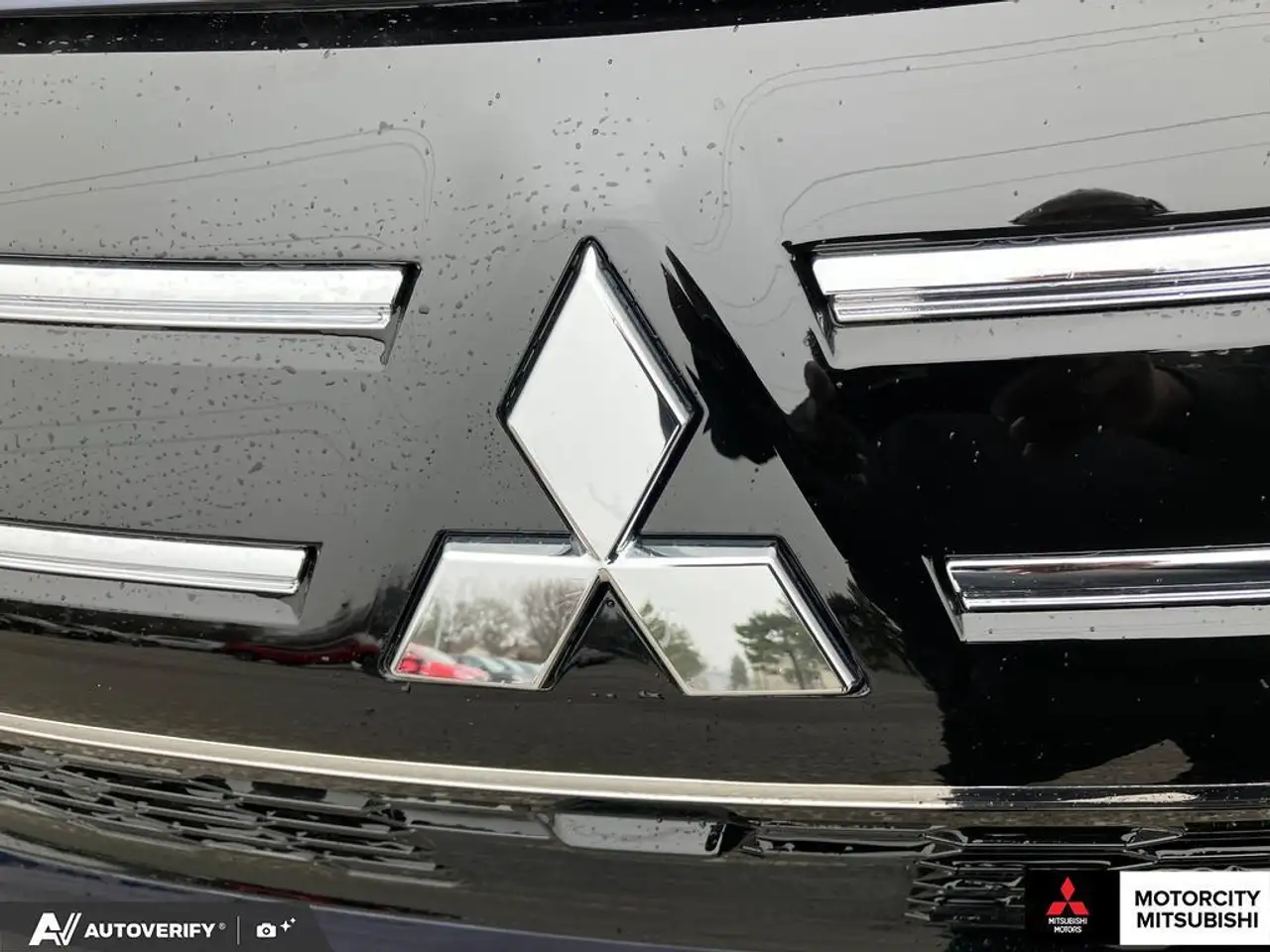 Mitsubishi Outlander fotografie Mitsubishi Outlander
