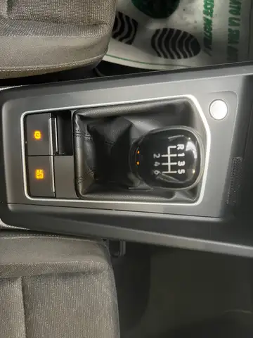 Volkswagen Golf view 20