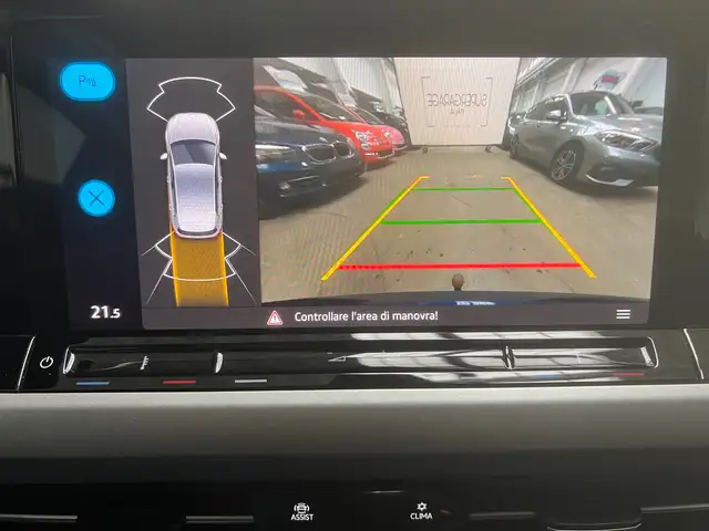 Volkswagen Golf view 11