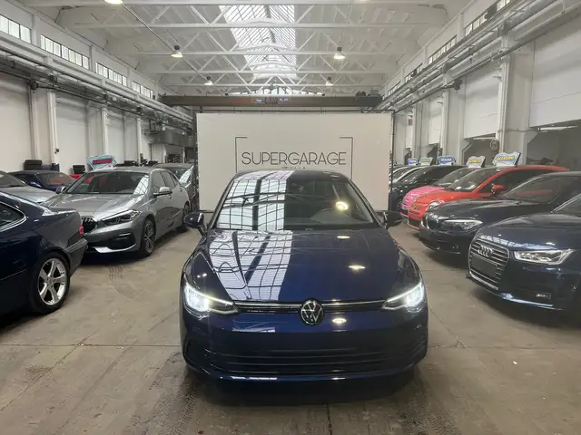 Volkswagen Golf view 3