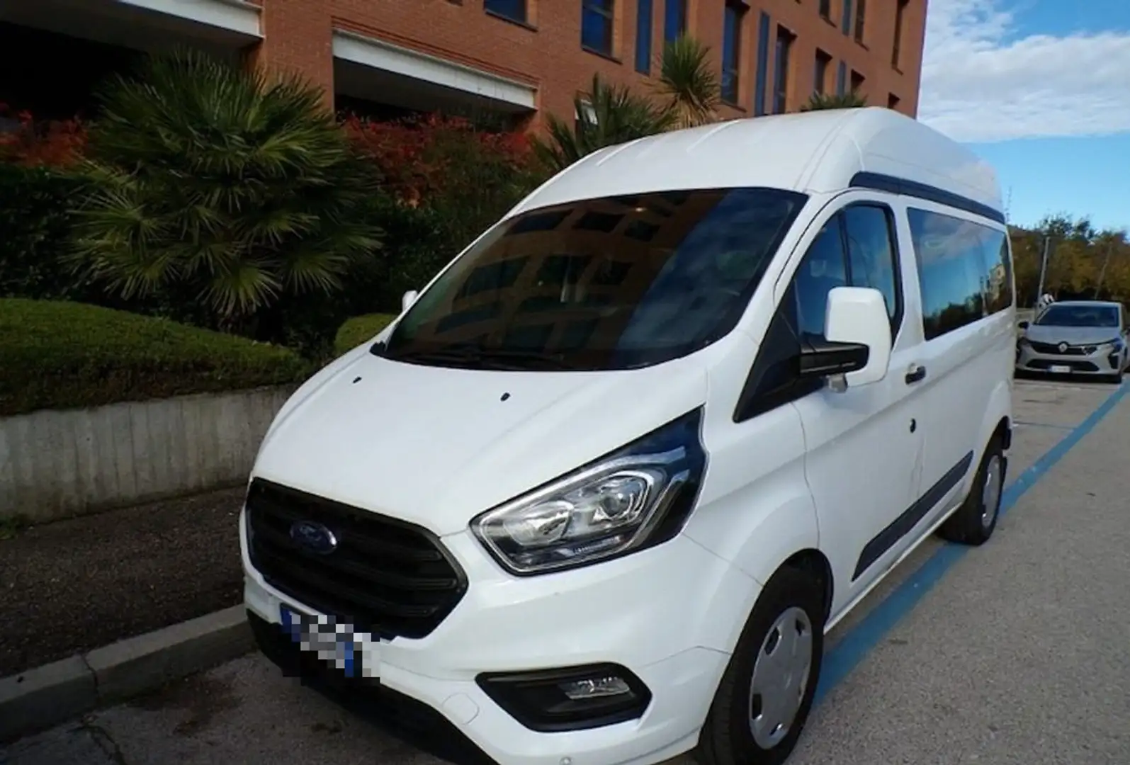 Ford Transit Custom 320 2.0 TDCi 130 L1H2 Combi Trend 9 POSTI Blanc - 1
