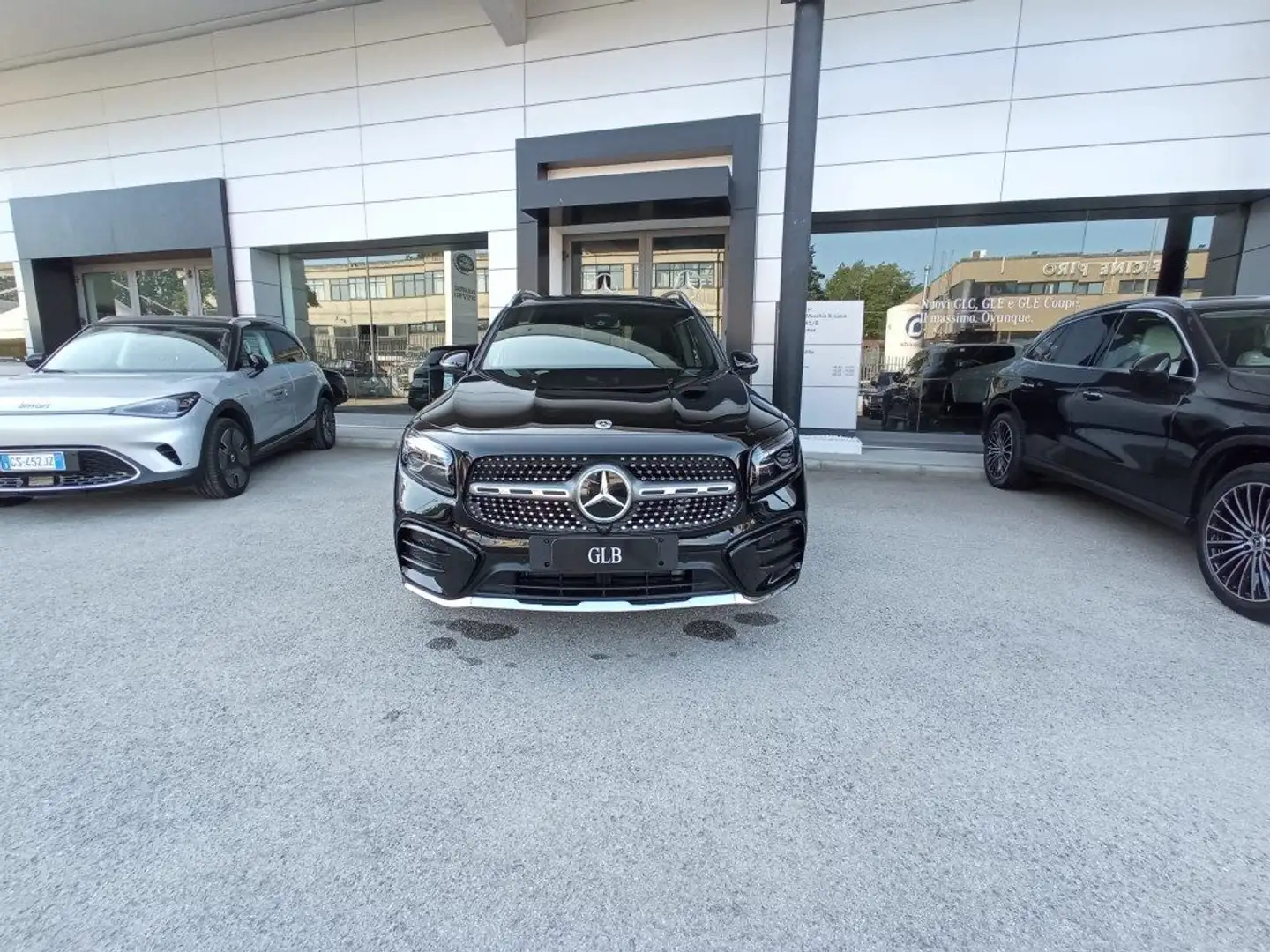 Mercedes-Benz GLB 200 d Automatic 4Matic AMG Line Advanced Plus Noir - 2