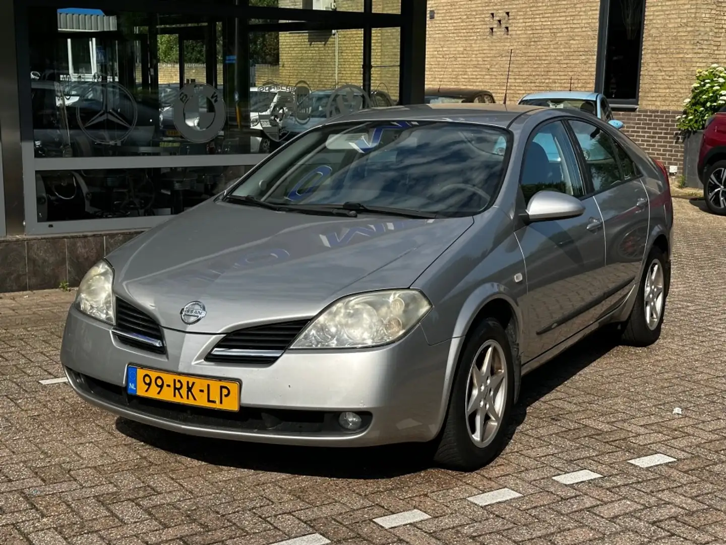 Nissan Primera 1.8 Visa Airco camera Cruise NAP-Autopas Grau - 2