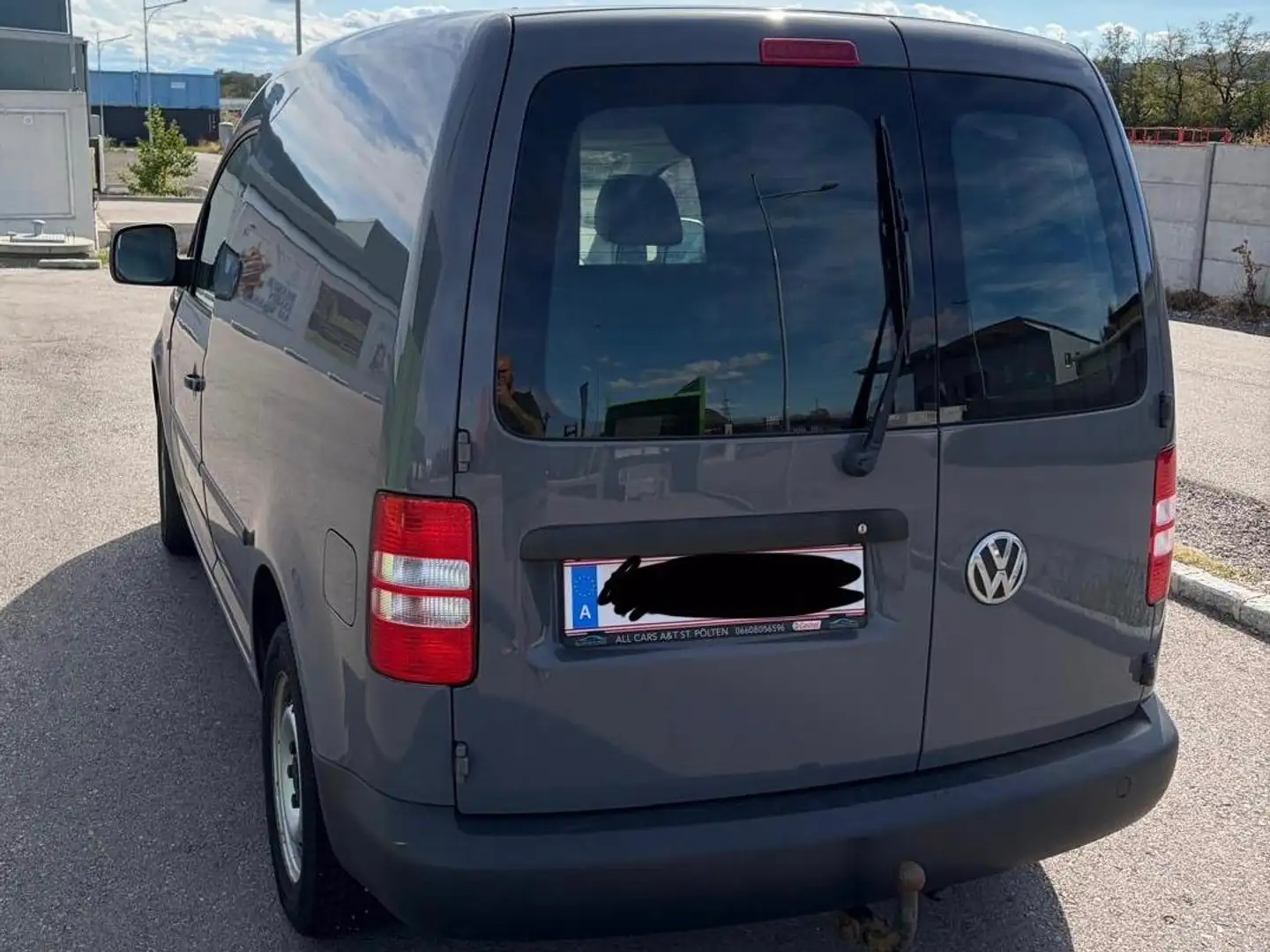 Volkswagen Caddy 1.6 TDI Grau - 2