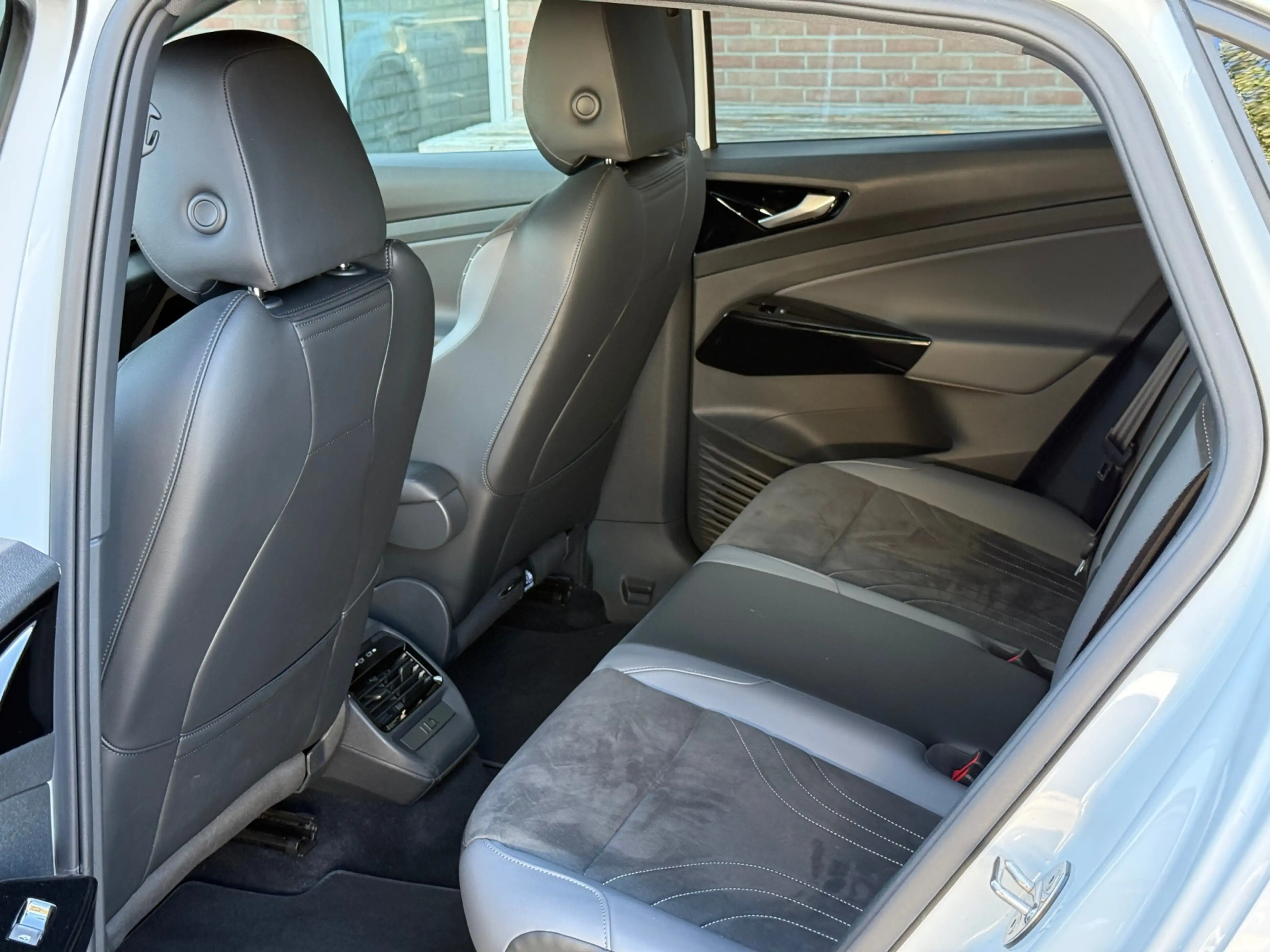 Volkswagen ID.5 Pro Business 77 kWh | trekhaak | 20" | 360º camera — photo 14