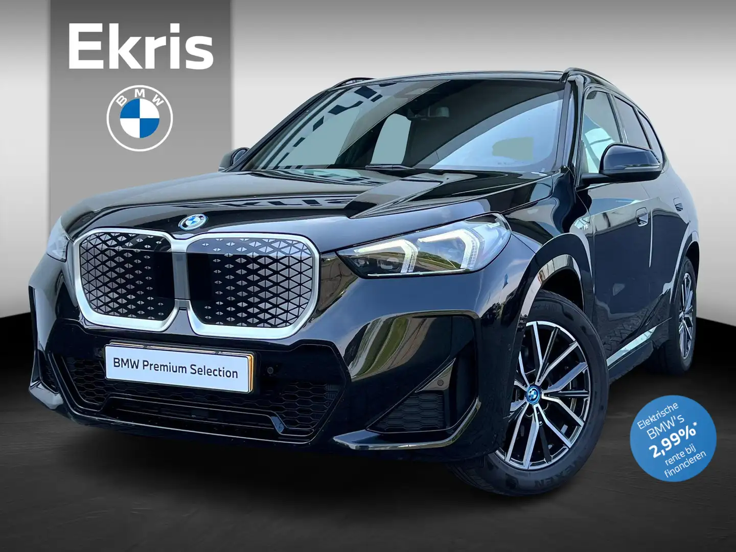 BMW iX1 eDrive20 Premium Pack | M-Sportpakket | Panoramada Zwart - 1