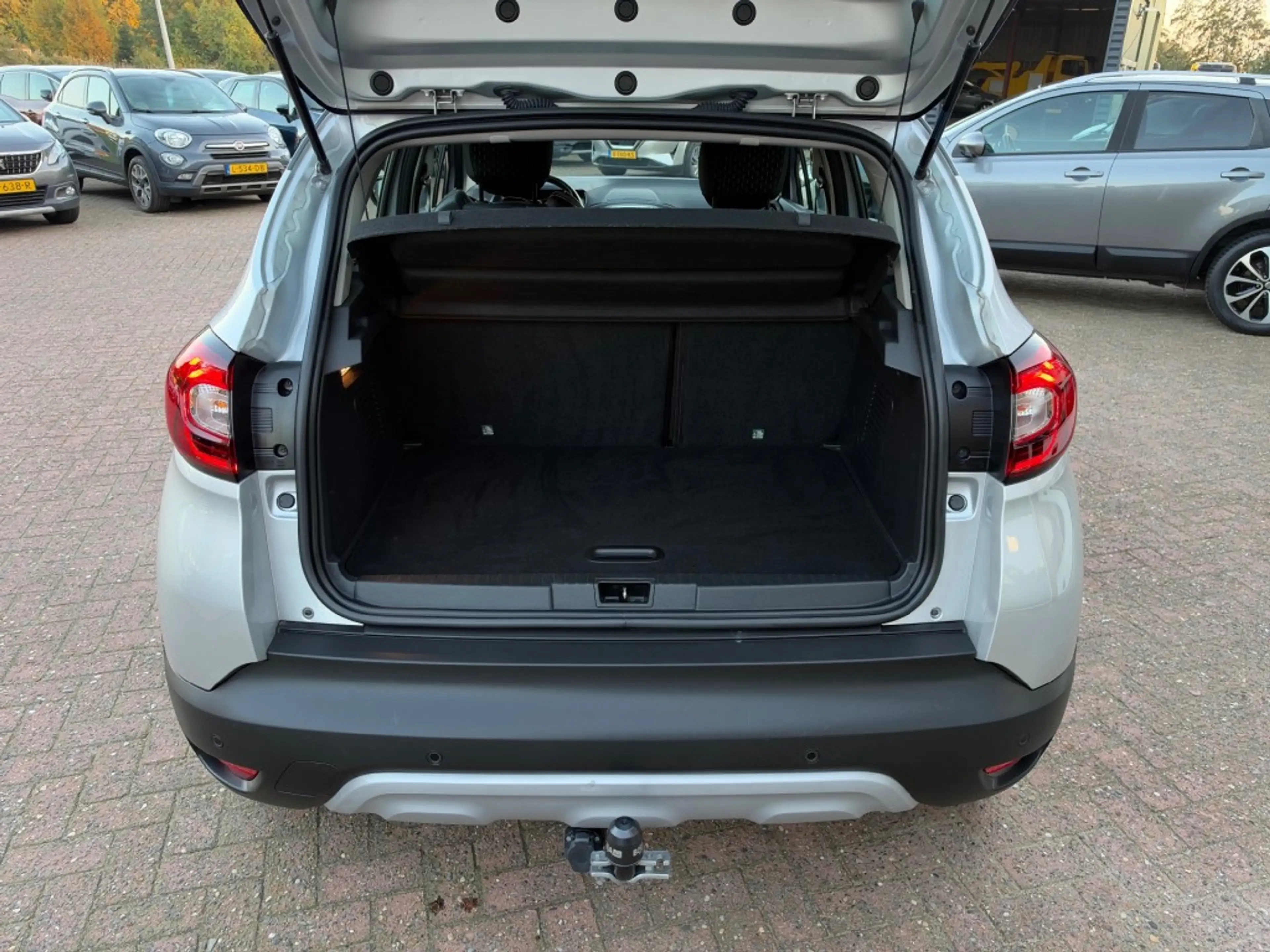 Renault Captur 1.3 TCE INTENS 150PK Automaat/Trekhaak/Cruise Cont — photo 13
