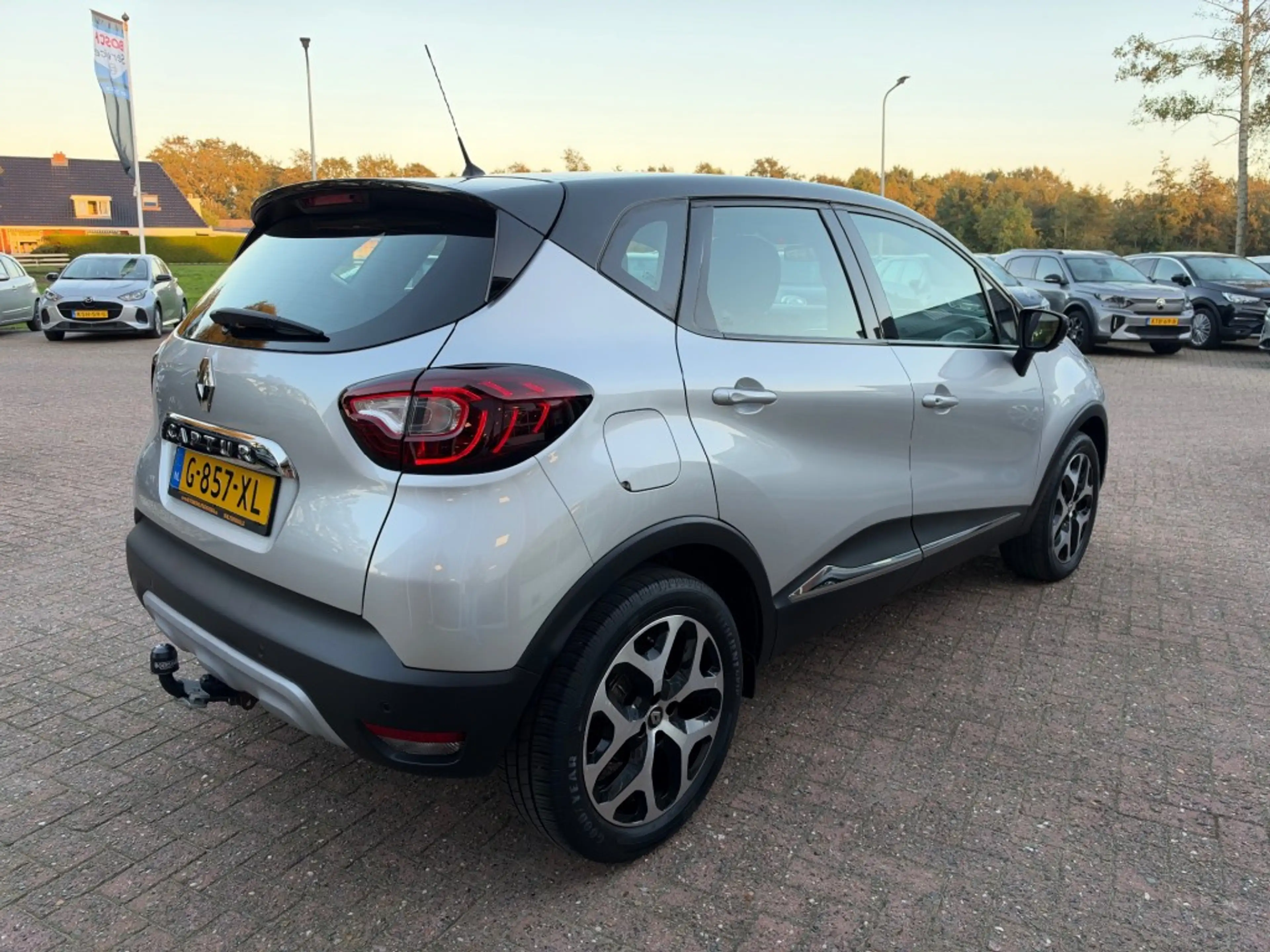Renault Captur 1.3 TCE INTENS 150PK Automaat/Trekhaak/Cruise Cont — photo 16