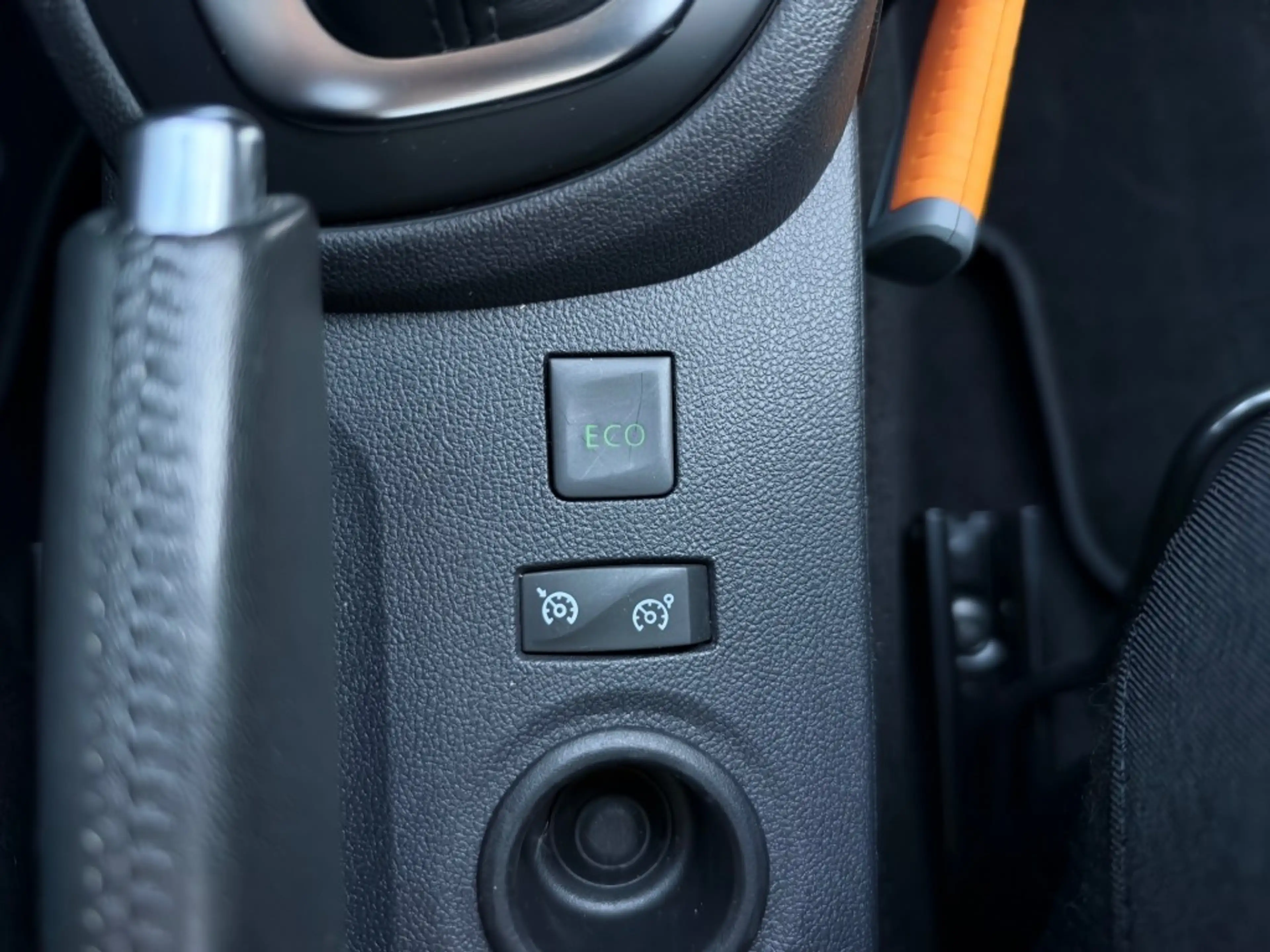 Renault Captur 1.3 TCE INTENS 150PK Automaat/Trekhaak/Cruise Cont — photo 30