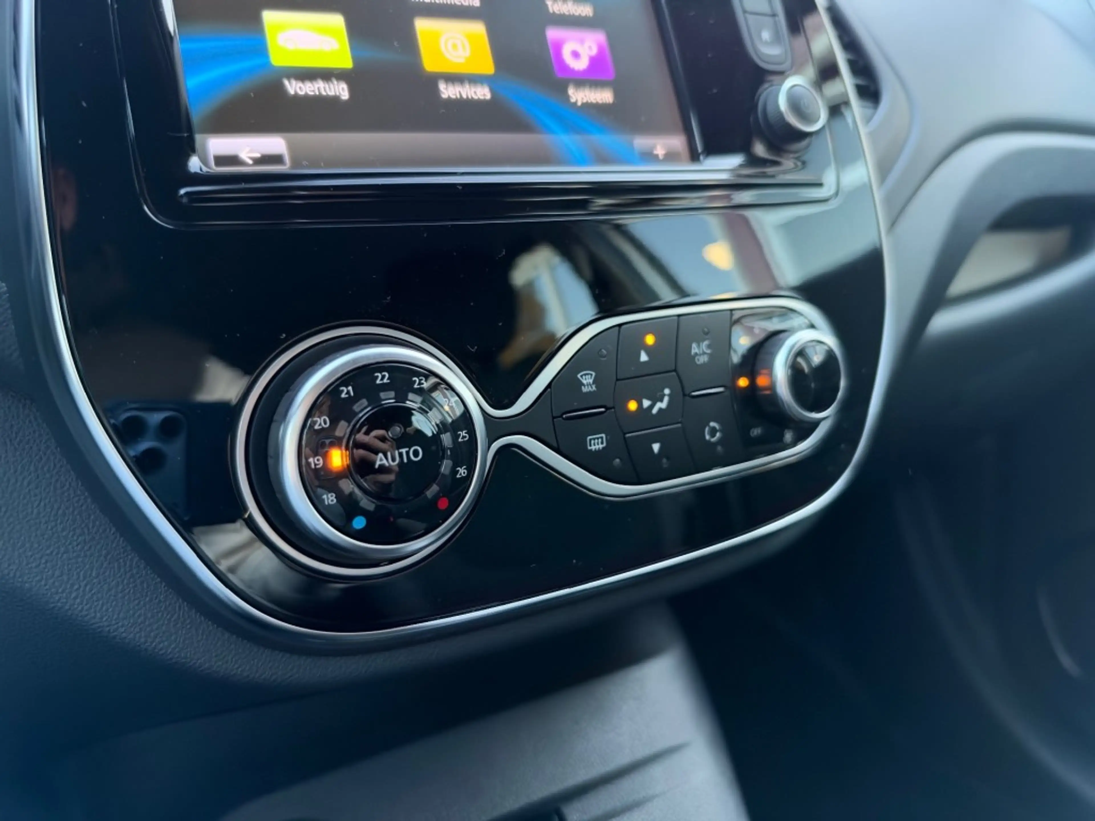 Renault Captur 1.3 TCE INTENS 150PK Automaat/Trekhaak/Cruise Cont — photo 32