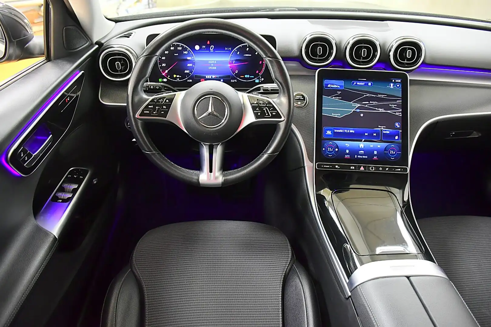 Mercedes-Benz C 200 d T Aut. AVANTGARDE Schwarz - 2