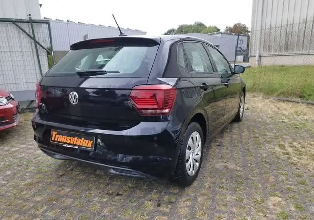 Volkswagen Polo view 5