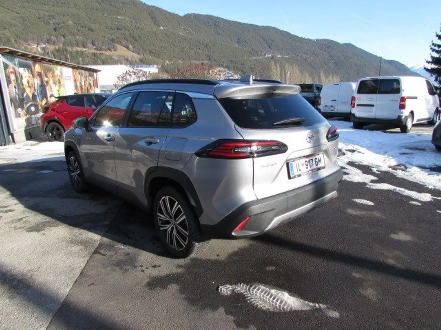 Toyota Corolla Cross 2,0 Hybrid 4WD Active Drive Facelift 2025 Silber - 2