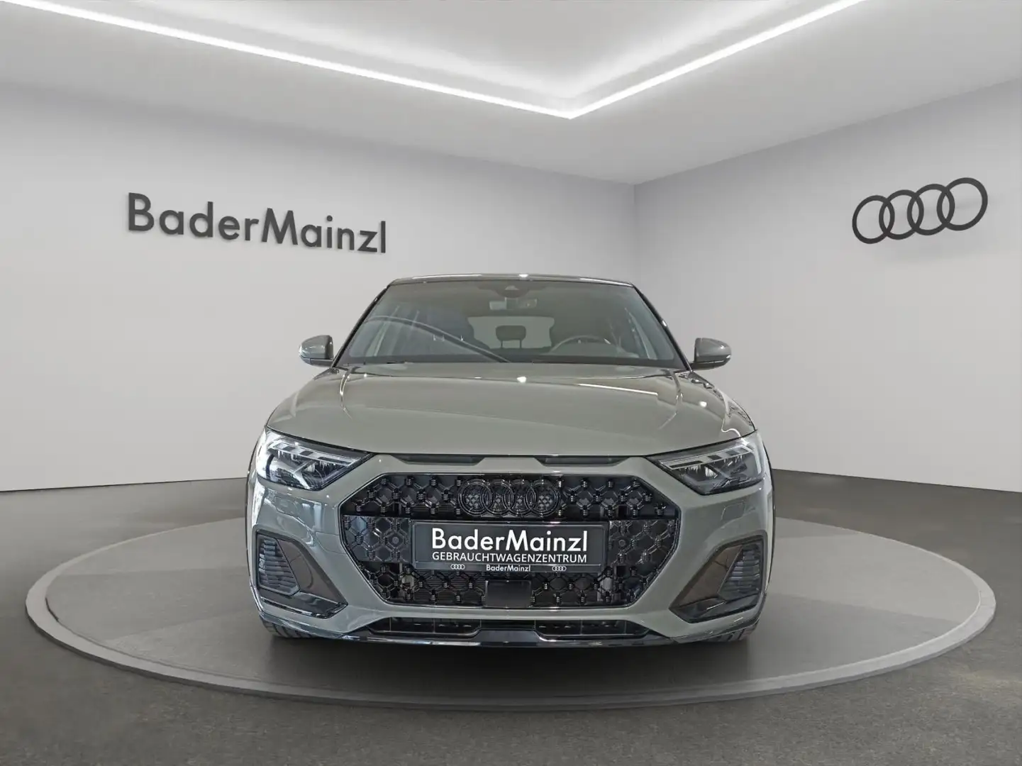 Audi A1 S tronic LED CARPLAY Navi Grau - 2