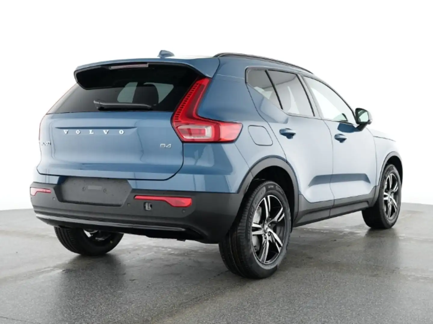 Volvo XC40 Plus Dark B4 18''LM Pano 360kam ACC DAB Harman LED Albastru - 2
