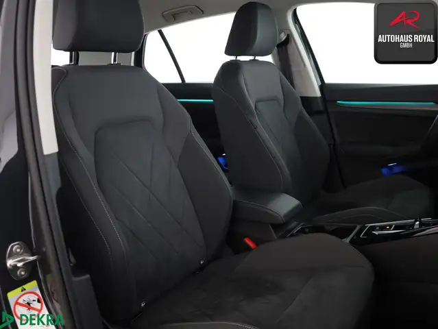 Volkswagen Golf view 11