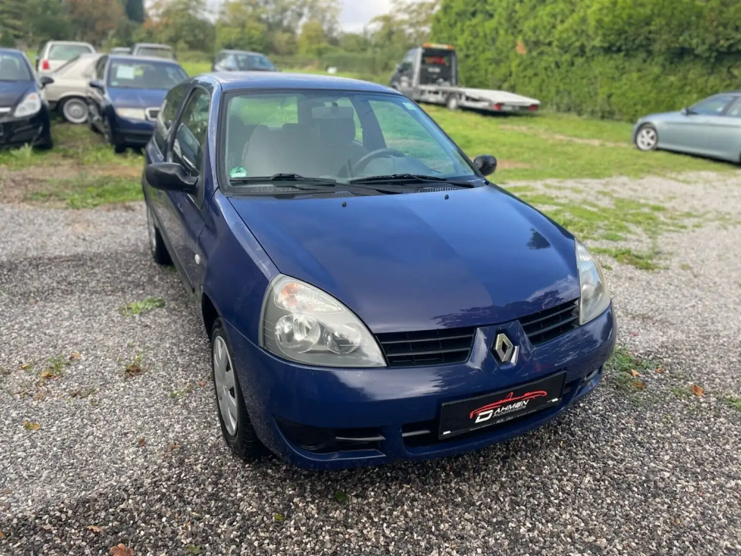 Renault Clio Kleinwagen in Blau gebraucht in Niederzier für € 1.300