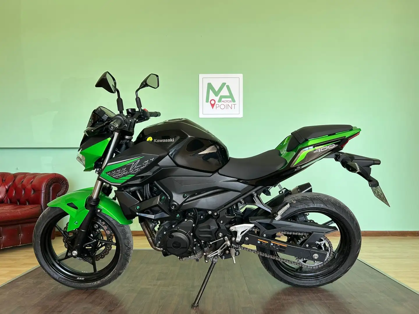 Kawasaki Z 400 Verde - 1