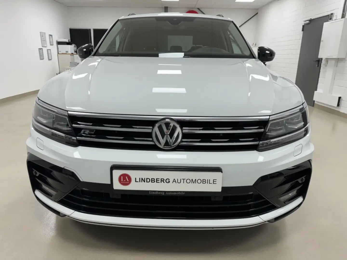 Volkswagen Tiguan Highline BMT/Start-Stopp*R-LINE*PDC*PANO* Weiß - 2