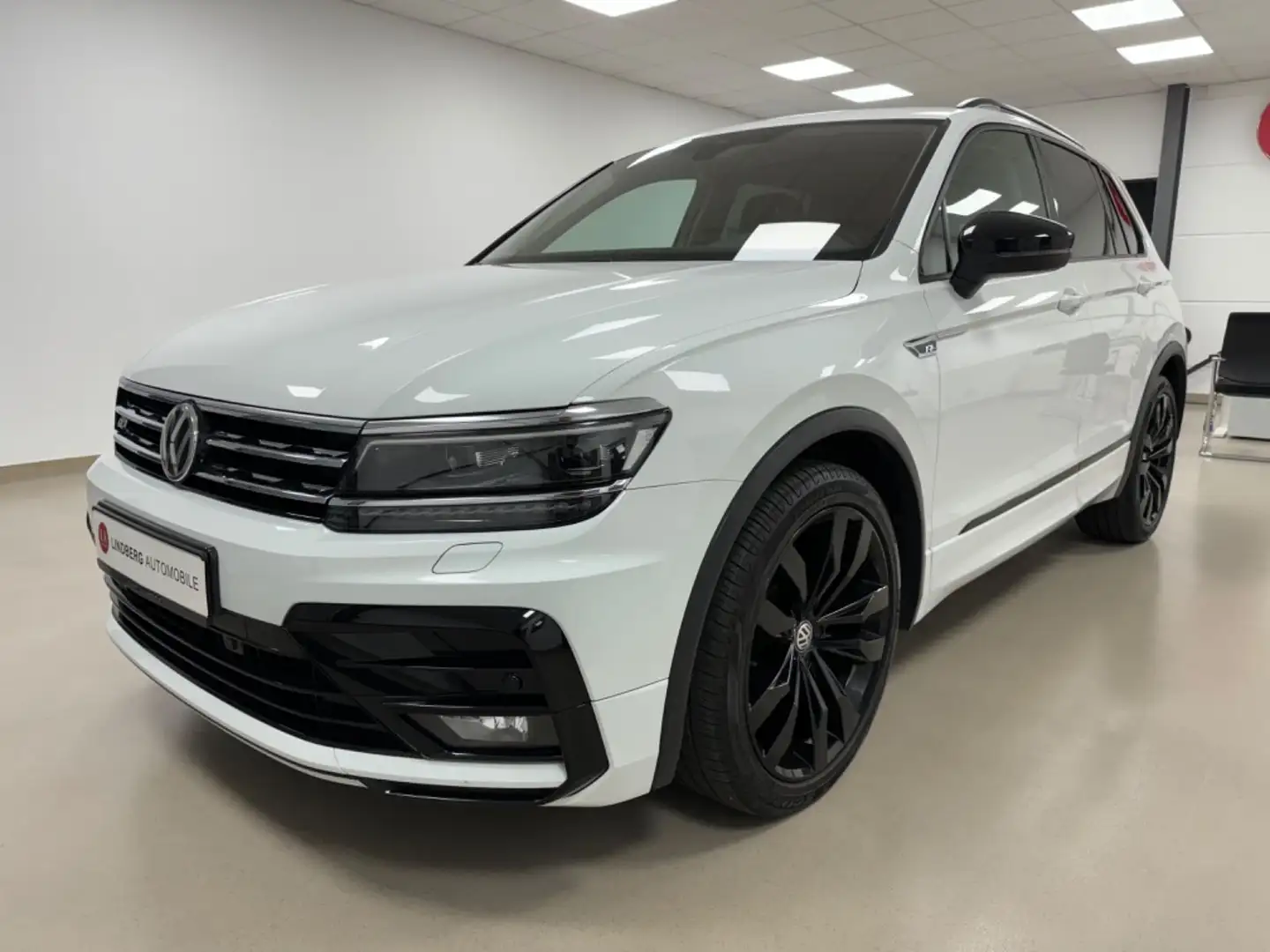 Volkswagen Tiguan Highline BMT/Start-Stopp*R-LINE*PDC*PANO* Weiß - 1