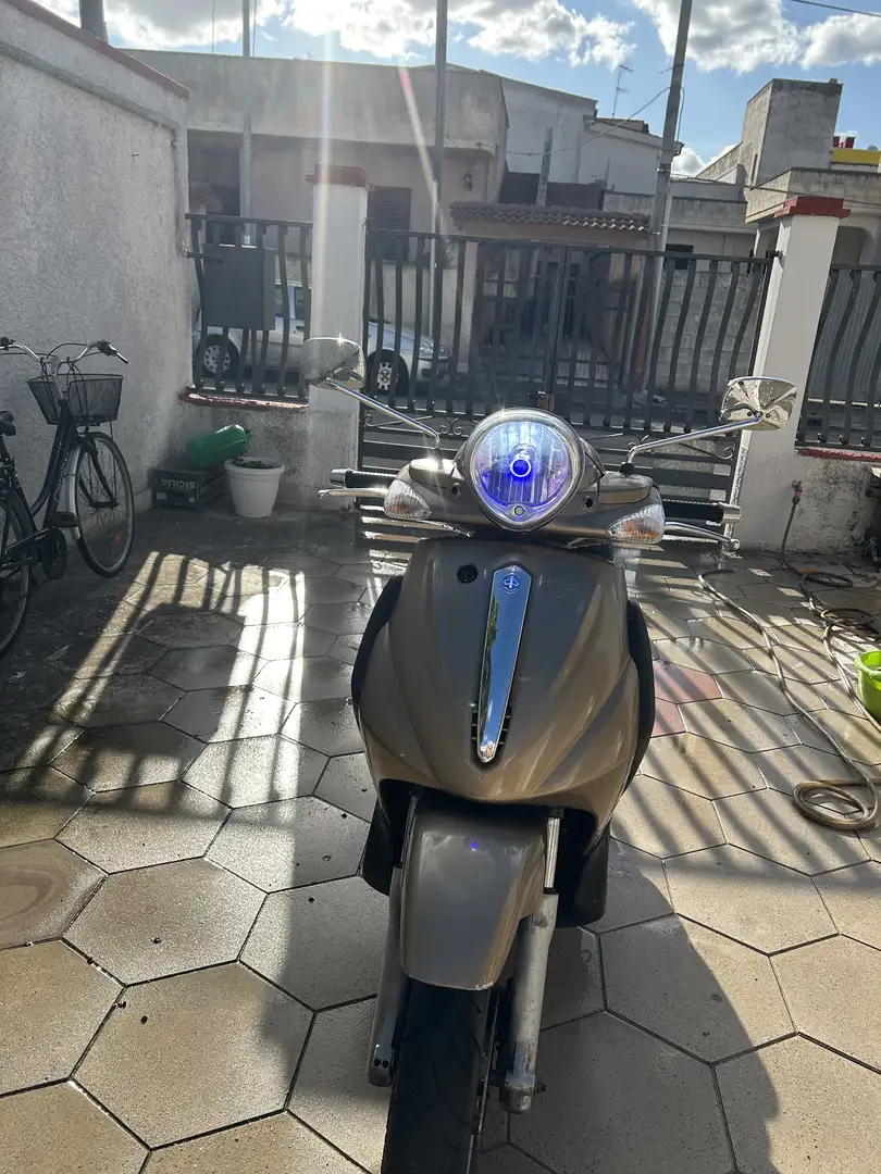 Piaggio Beverly 500 oro - 2