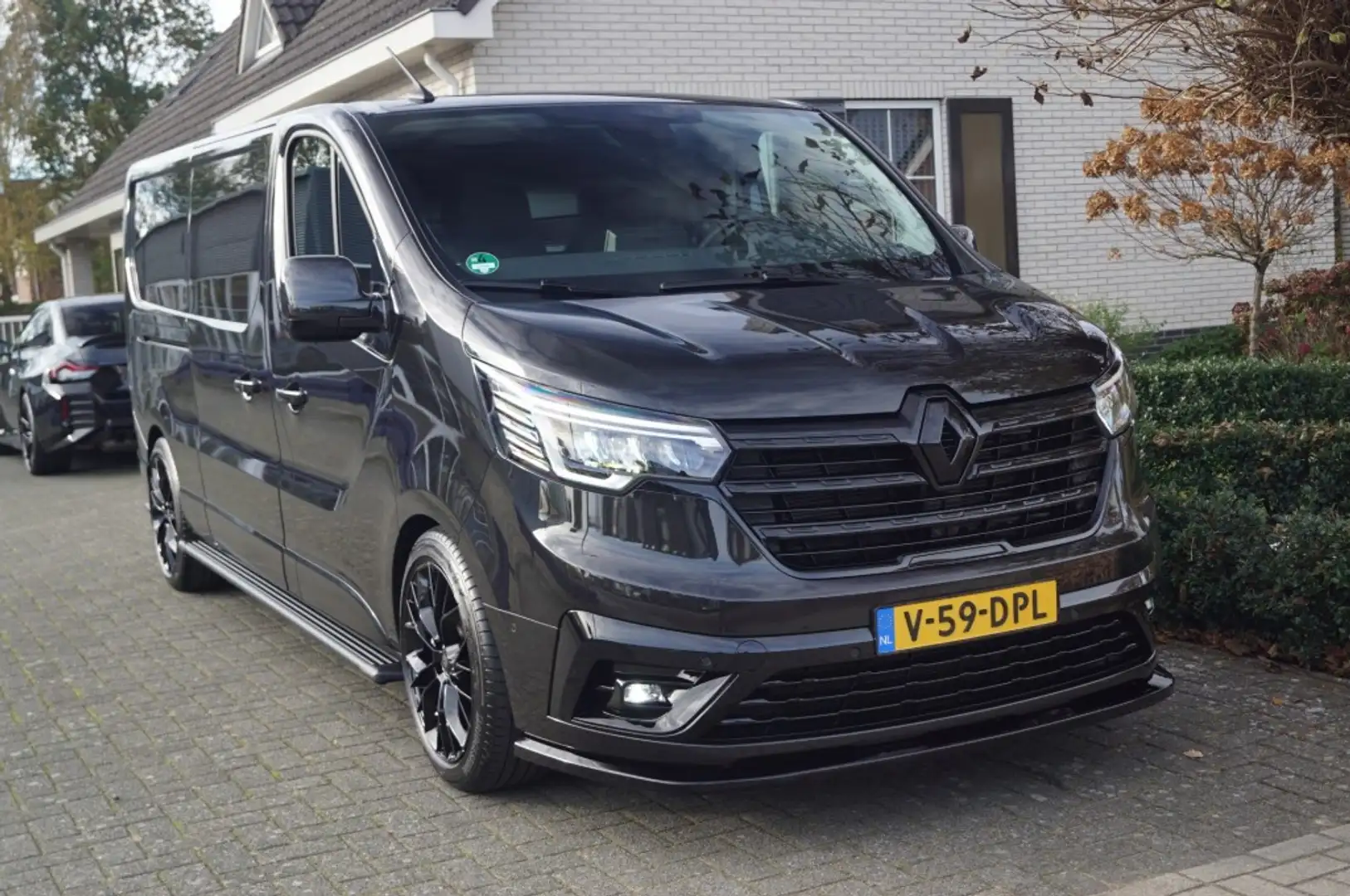Renault Trafic 2.0 dCi 130 T30 L2H1 Luxe Full Black/19inch/Keyles Zwart - 1