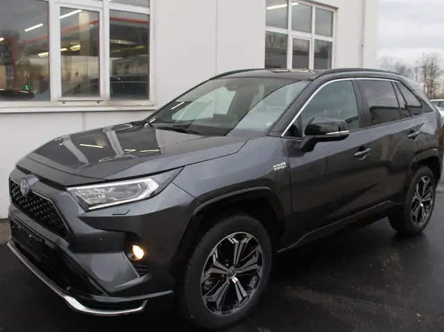 Toyota RAV 4 2,5 Plug In 4WD Style