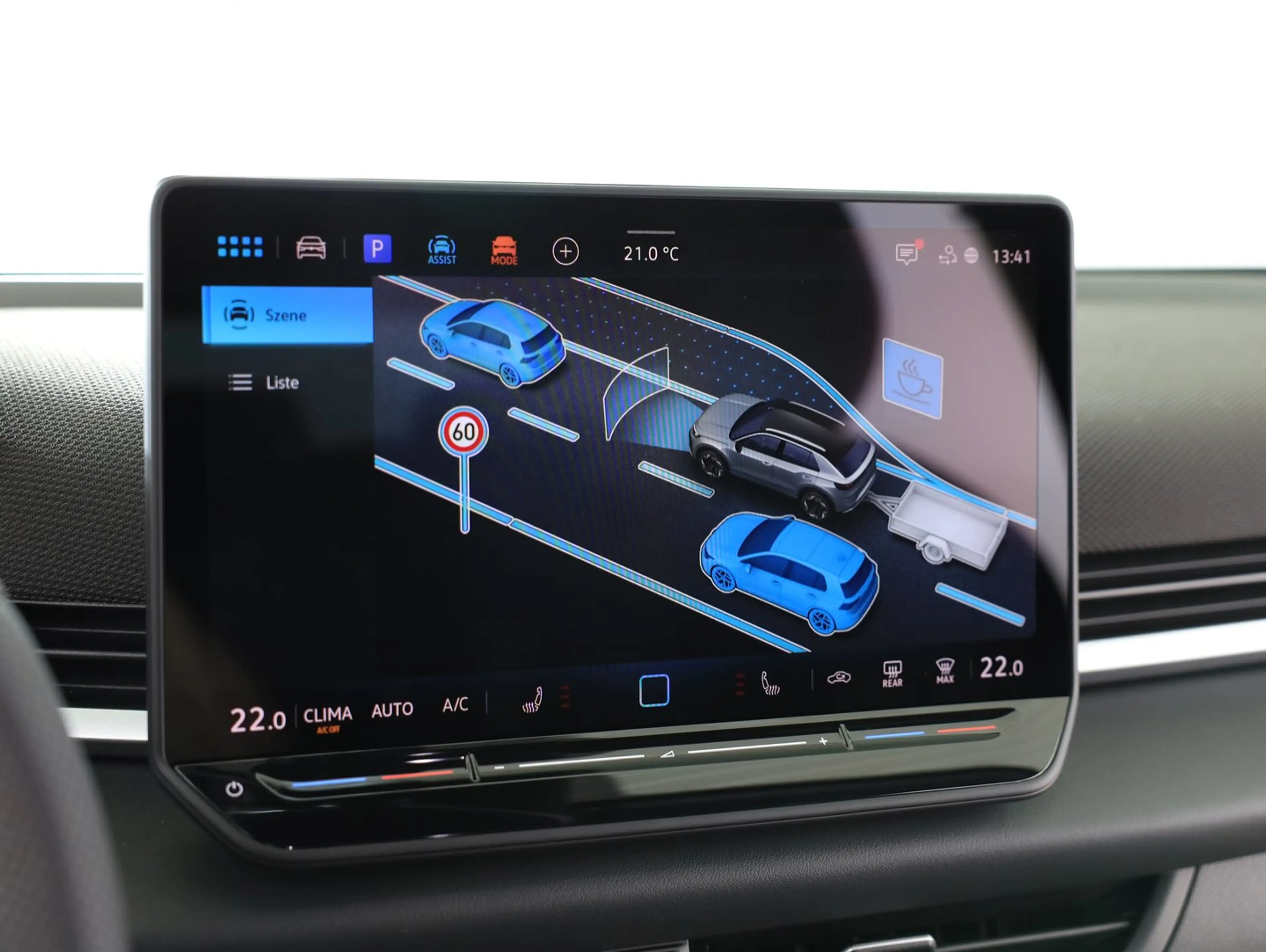 Volkswagen T-Roc R-Line eTSI DSG — photo 14