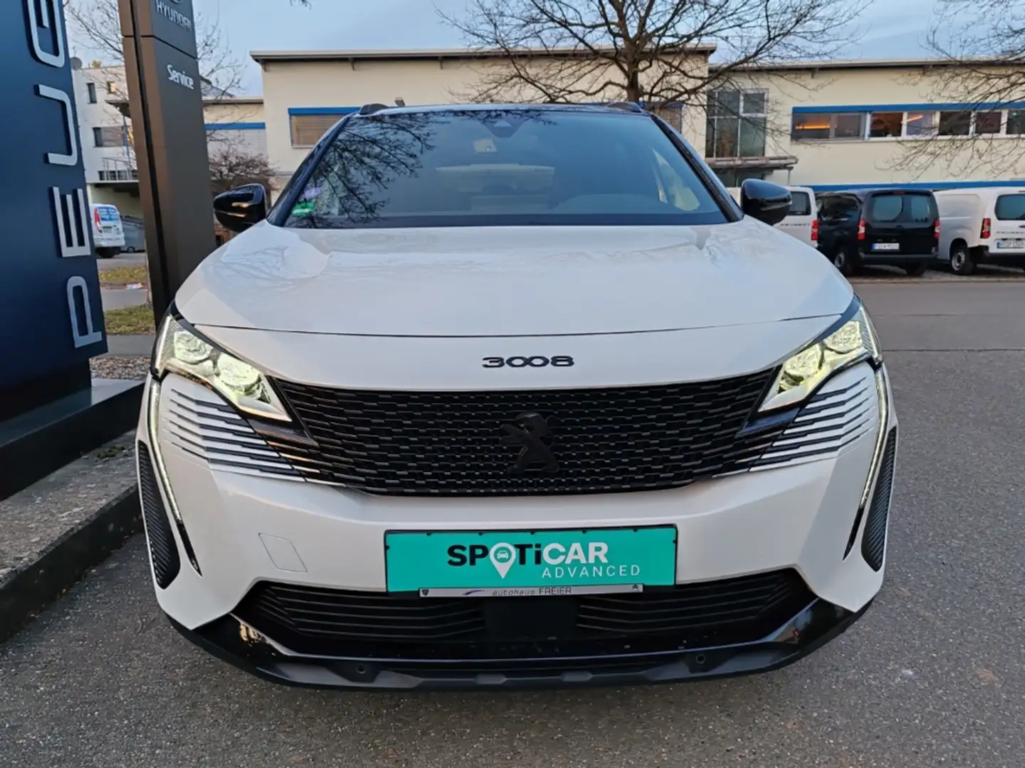 Peugeot 3008 GT 1.2 PureTech 130 EU6d El. Panodach Navi Digital Blanc - 2
