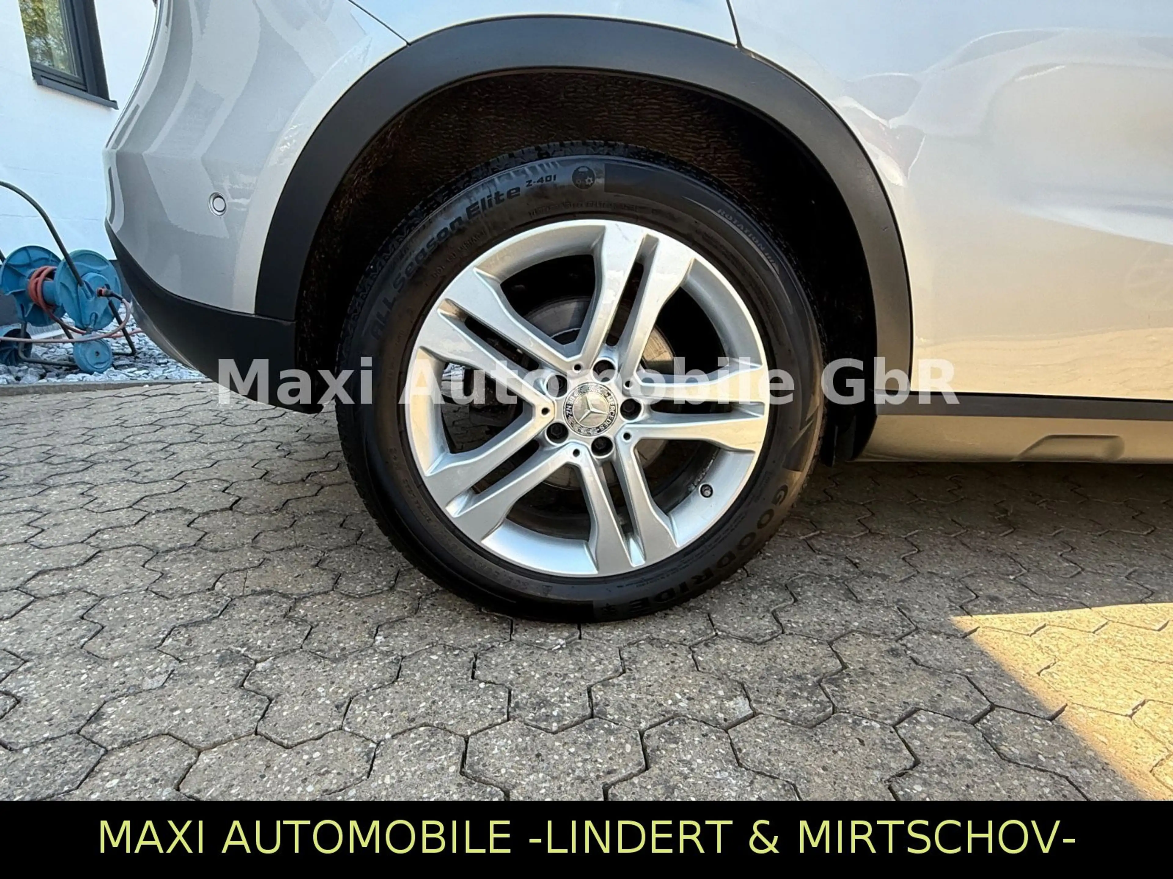 Mercedes-Benz GLA 220 CDI URBAN-AUT-NAV-XEN-LEDER-KAMERA-18Z. — photo 5